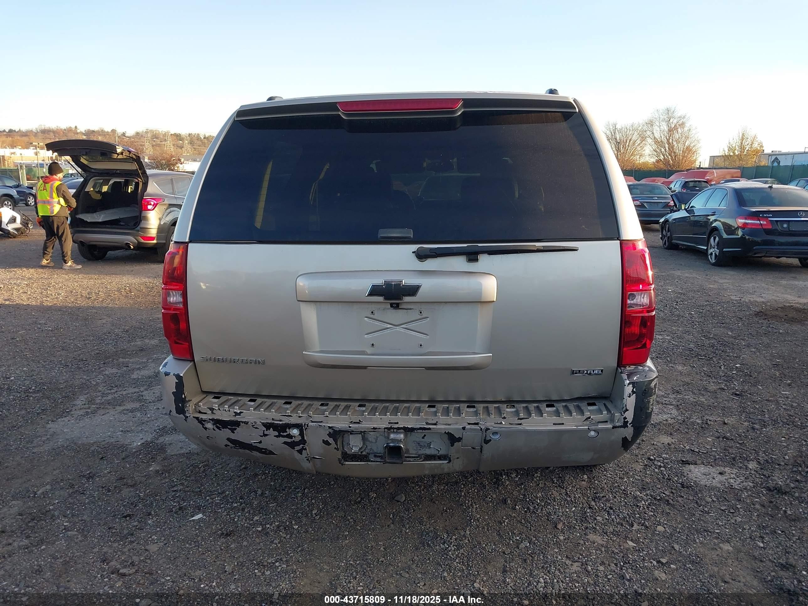 2009 Chevrolet Suburban 1500 Ltz Tan vin: 3GNFK36319G100079