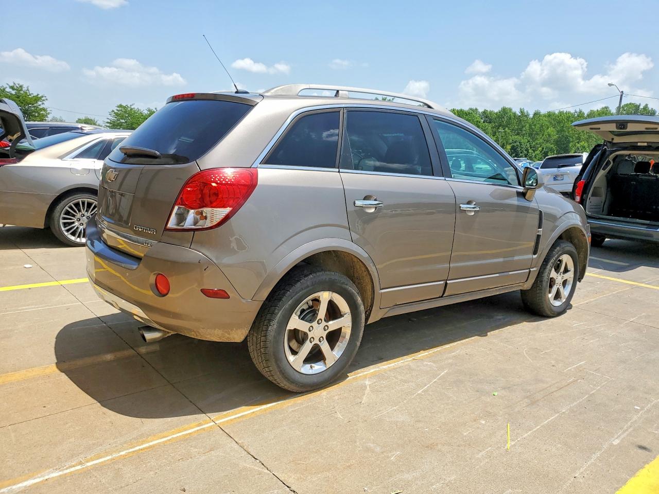 2012 Chevrolet Captiva Sport Gray vin: 3GNFL4E5XCS536133