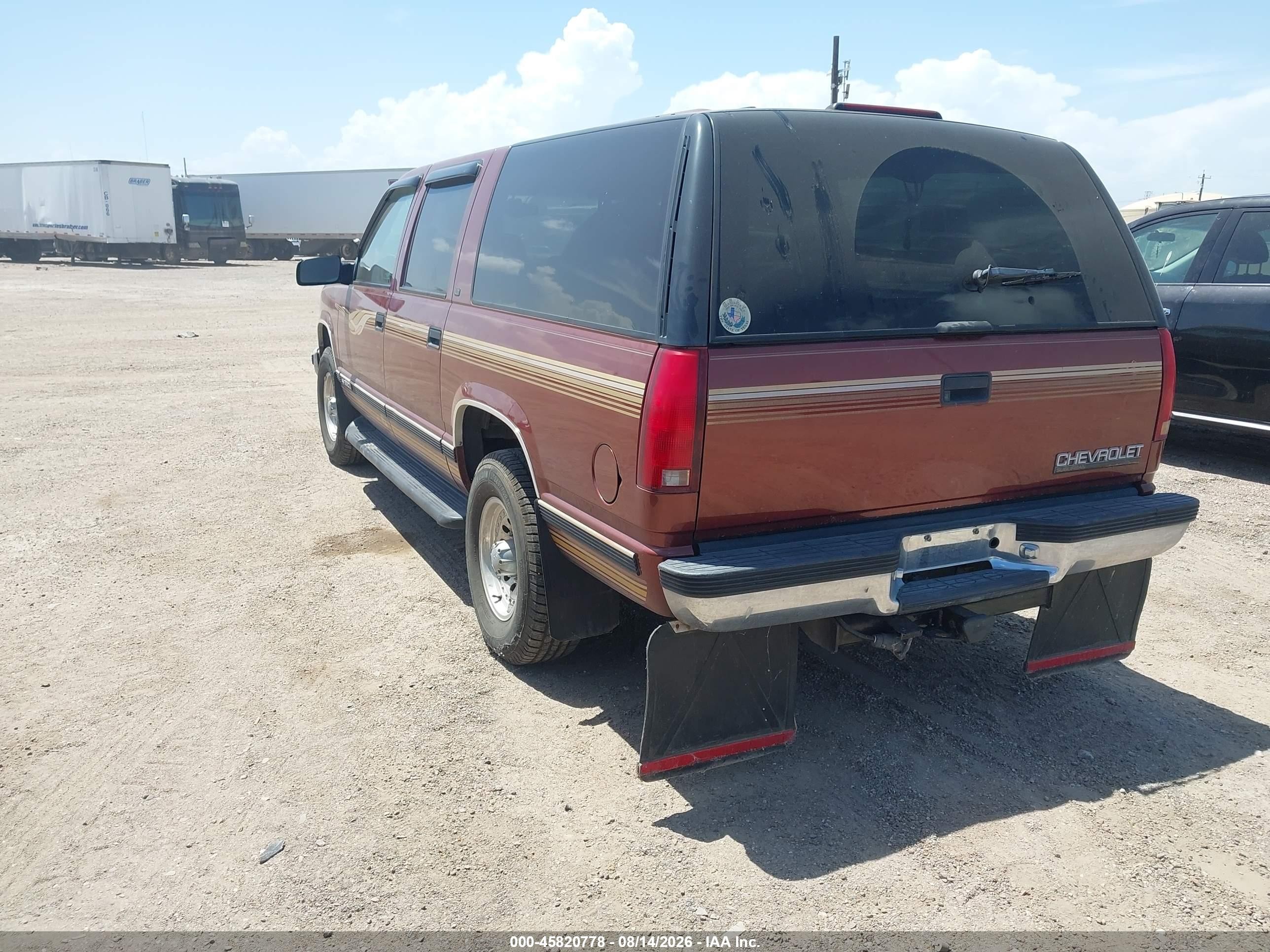 1998 Chevrolet Suburban 2500   Maroon vin: 3GNGC26J2WG136255