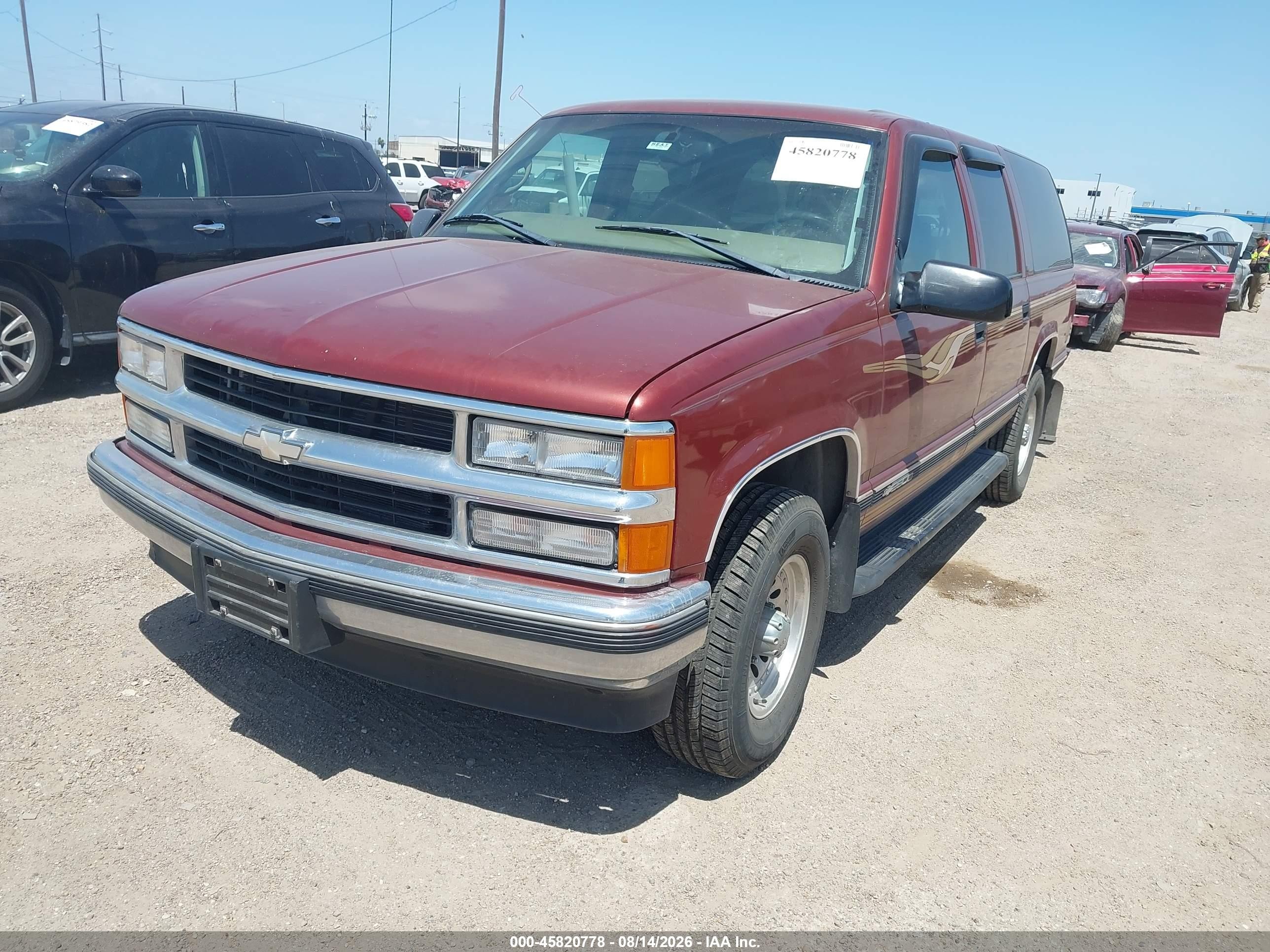 1998 Chevrolet Suburban 2500   Maroon vin: 3GNGC26J2WG136255