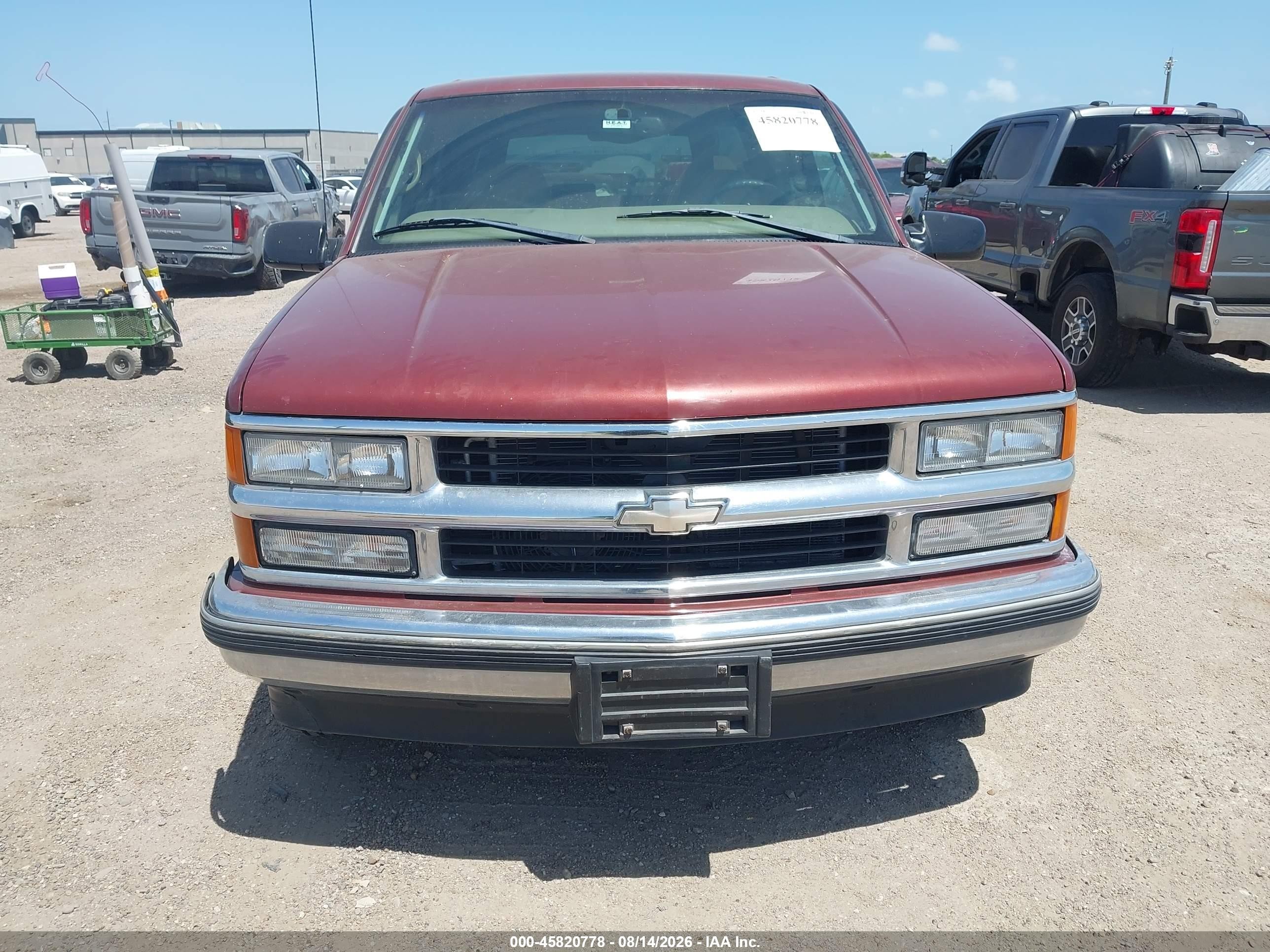 1998 Chevrolet Suburban 2500   Maroon vin: 3GNGC26J2WG136255