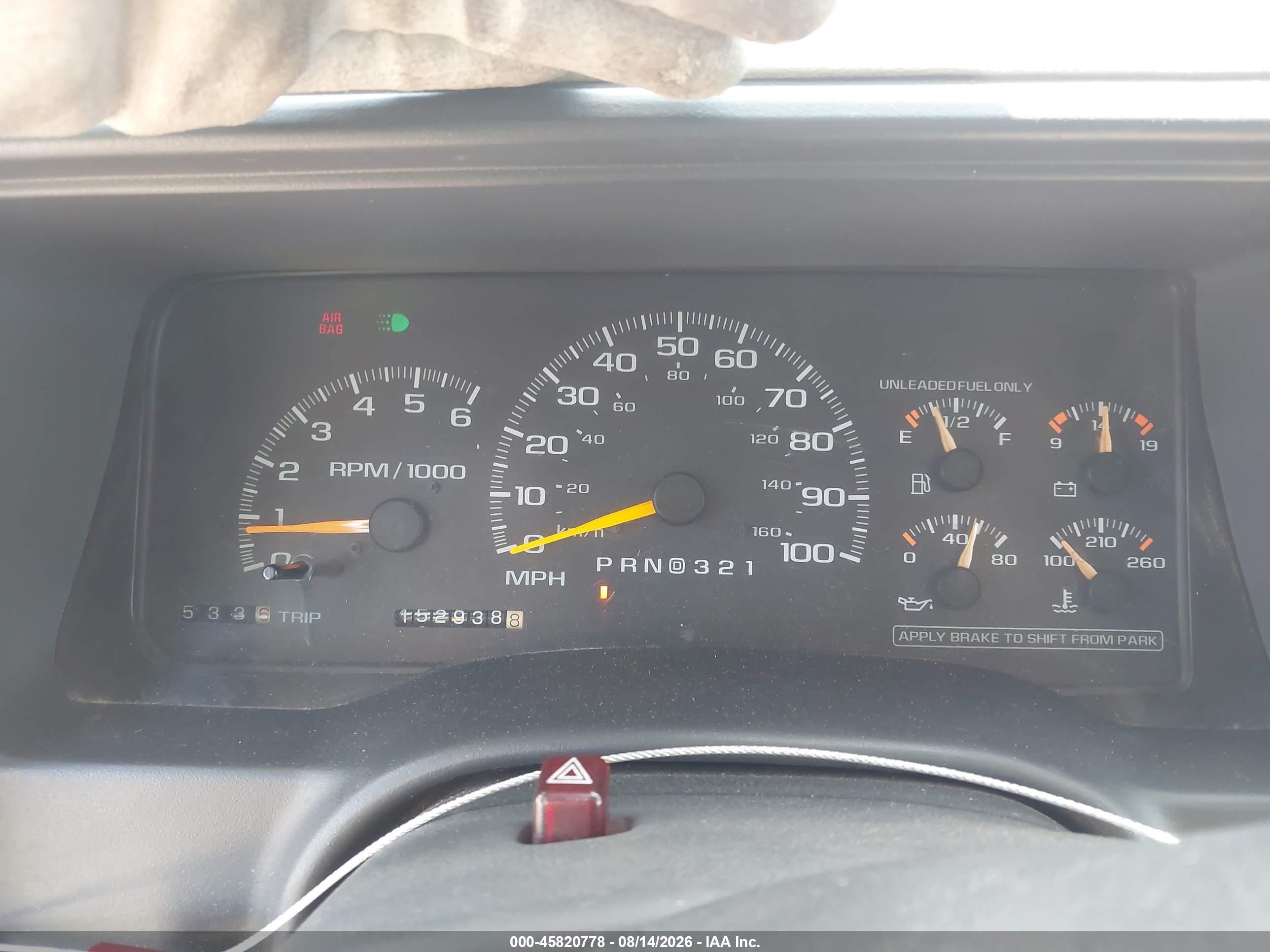 1998 Chevrolet Suburban 2500   Maroon vin: 3GNGC26J2WG136255