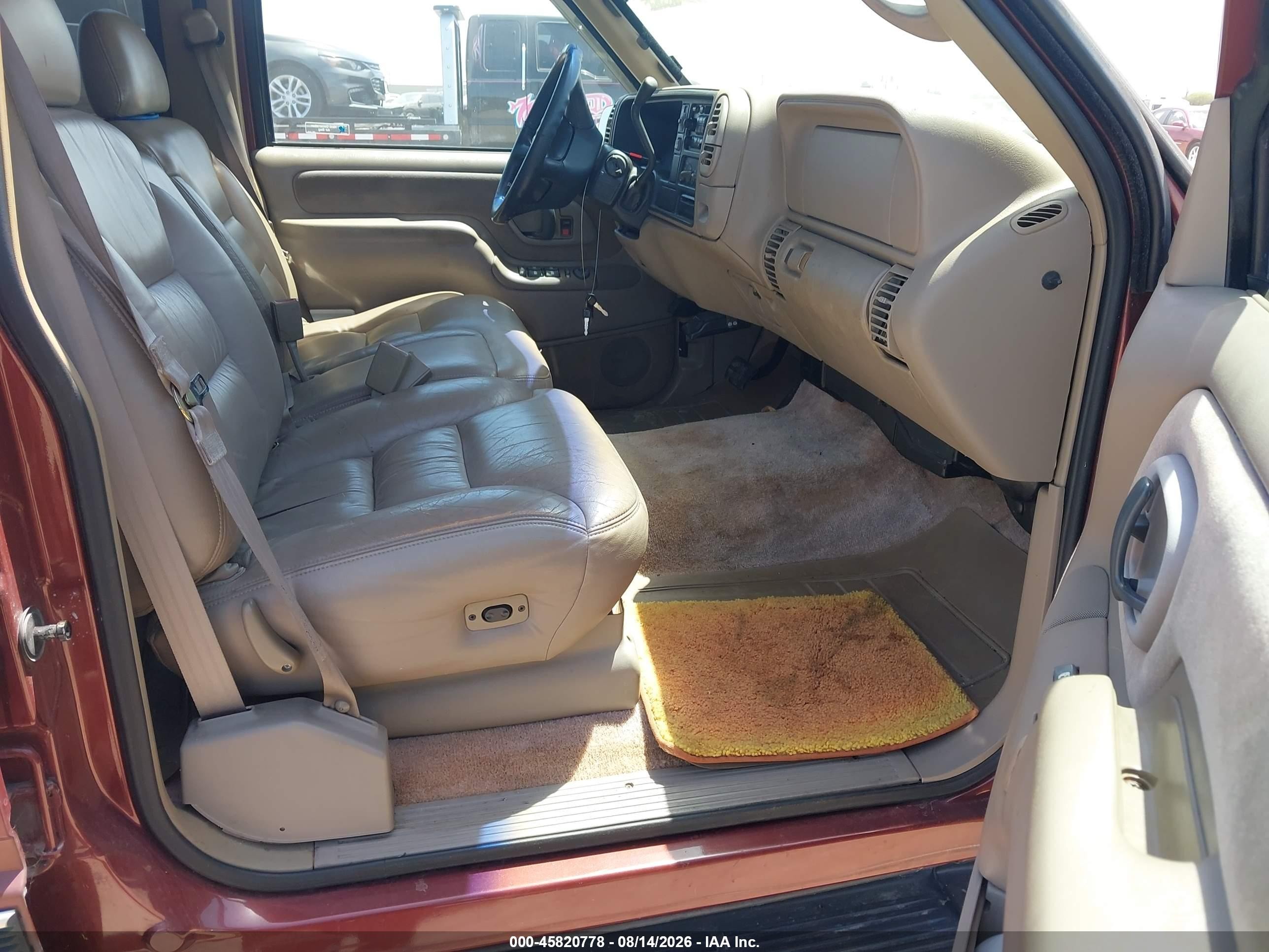 1998 Chevrolet Suburban 2500   Maroon vin: 3GNGC26J2WG136255