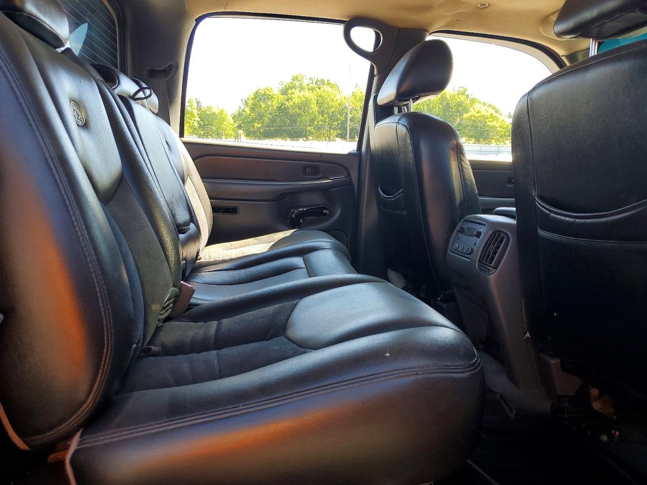 2004 Chevrolet Avalanche K2500 Оранжевый vin: 3GNGK22G84G260072