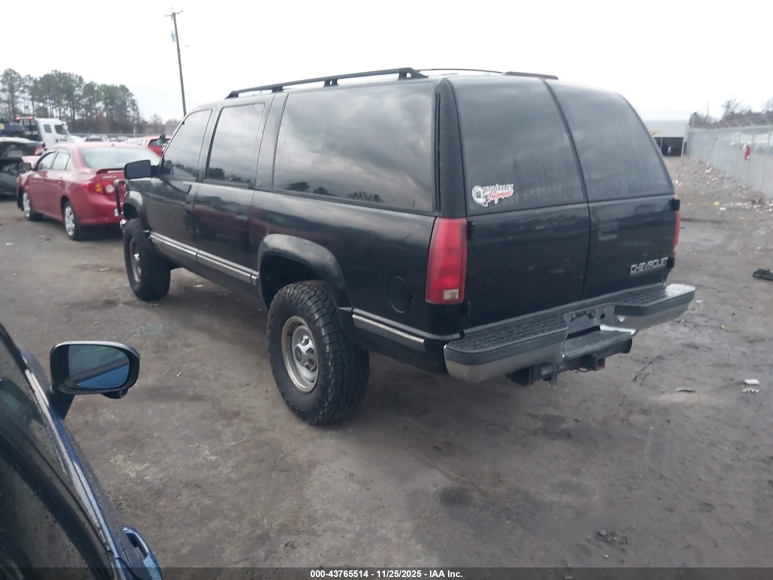 1997 Chevrolet Suburban 2500   Black vin: 3GNGK26F3VG142790