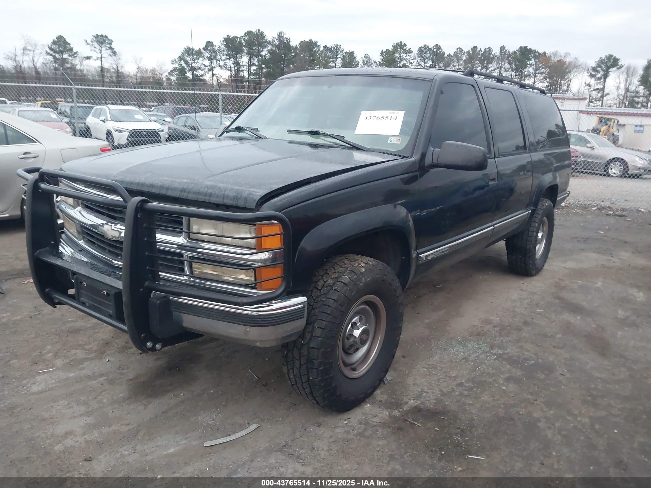 1997 Chevrolet Suburban 2500   Black vin: 3GNGK26F3VG142790