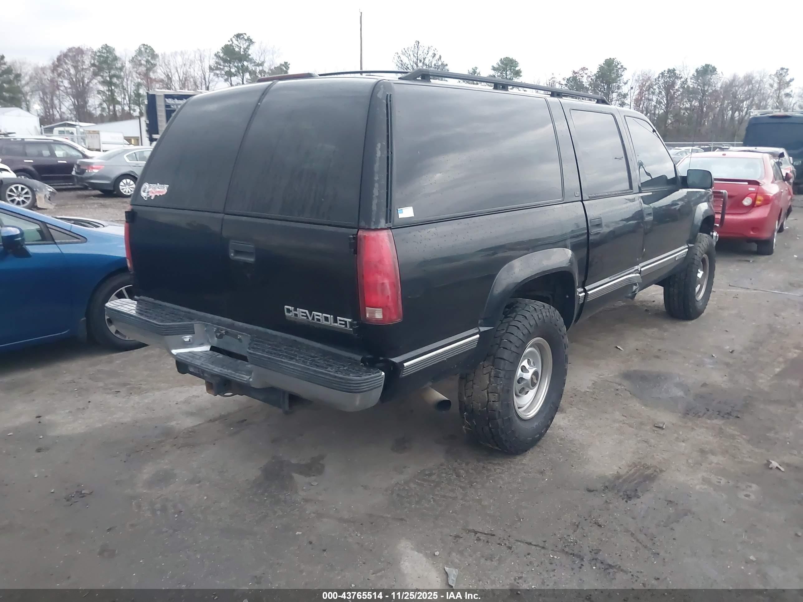 1997 Chevrolet Suburban 2500   Black vin: 3GNGK26F3VG142790
