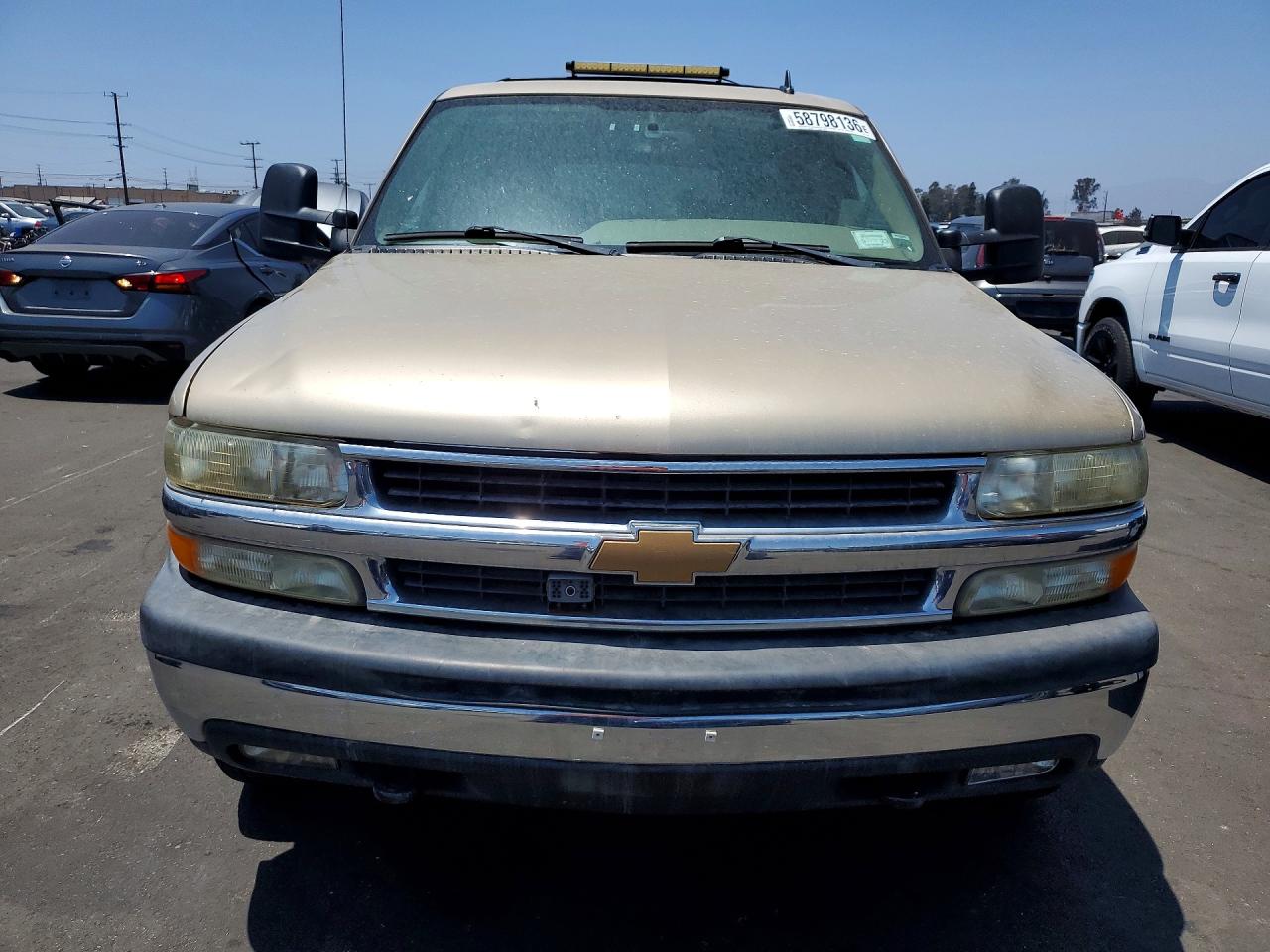 2006 Chevrolet Suburban K2500 Tan vin: 3GNGK26G06G130705