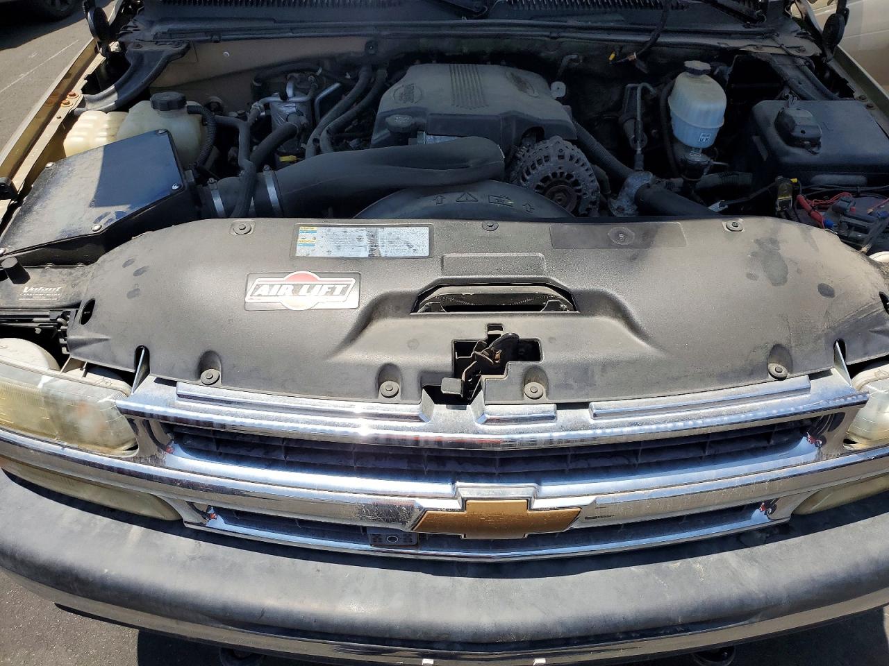 2006 Chevrolet Suburban K2500 Tan vin: 3GNGK26G06G130705