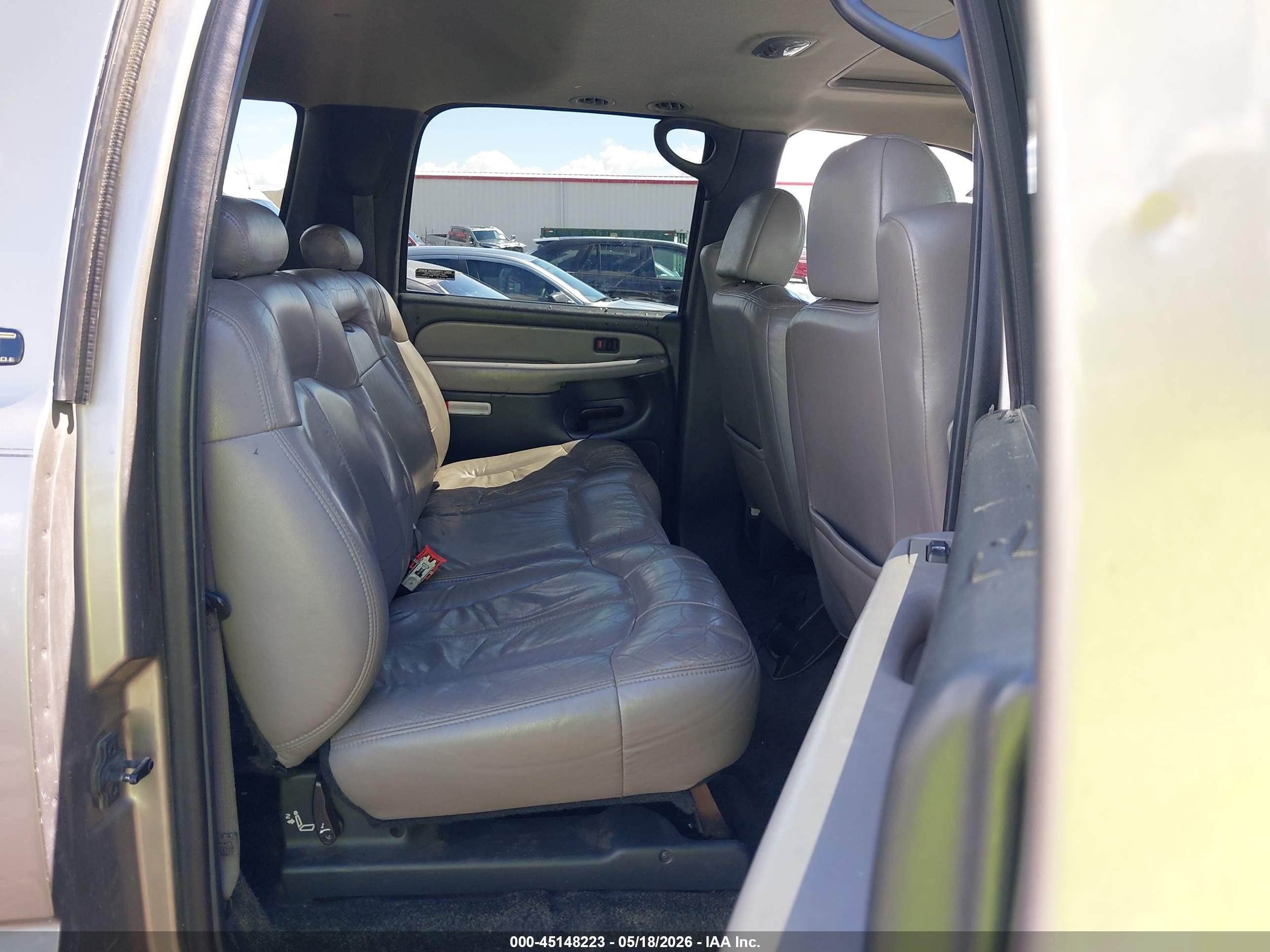 2001 Chevrolet Suburban 2500 Lt Бежевый vin: 3GNGK26G31G116578