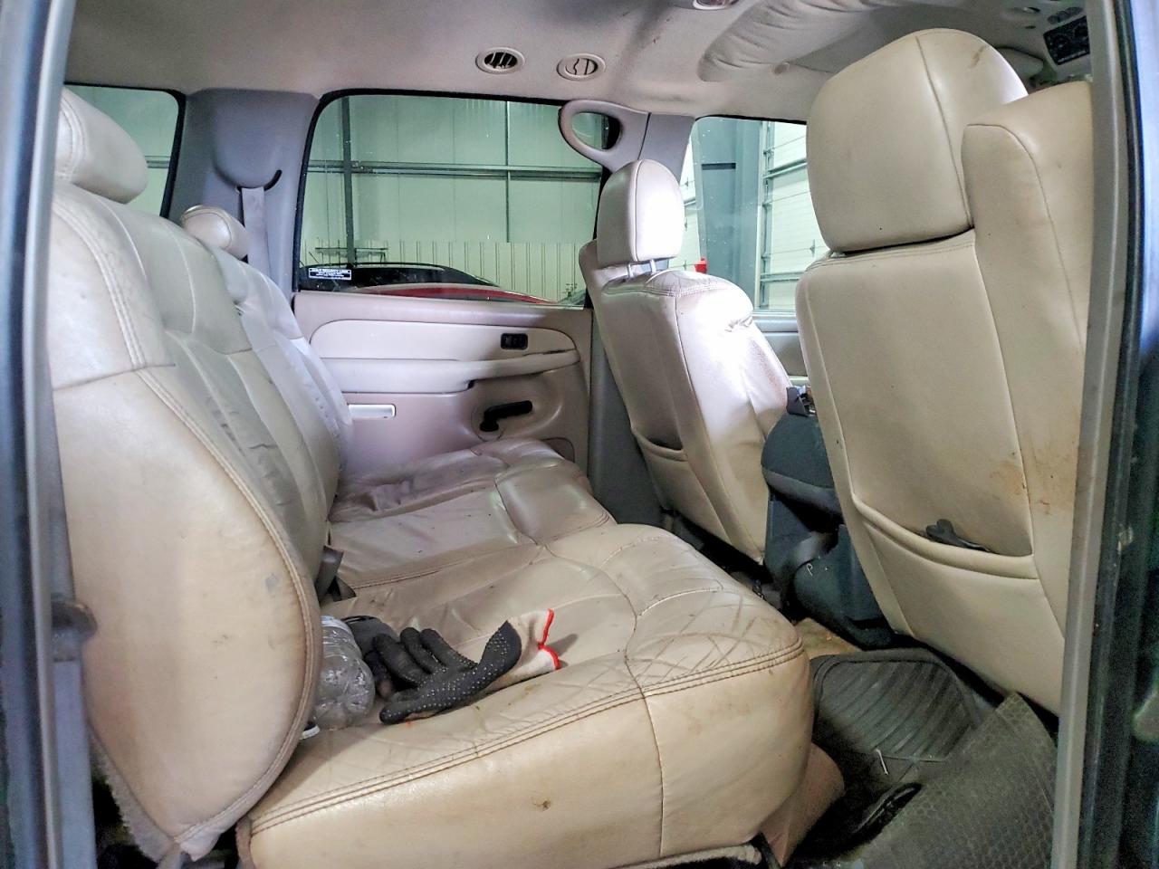 2001 Chevrolet Suburban K2500 Green vin: 3GNGK26G41G255053