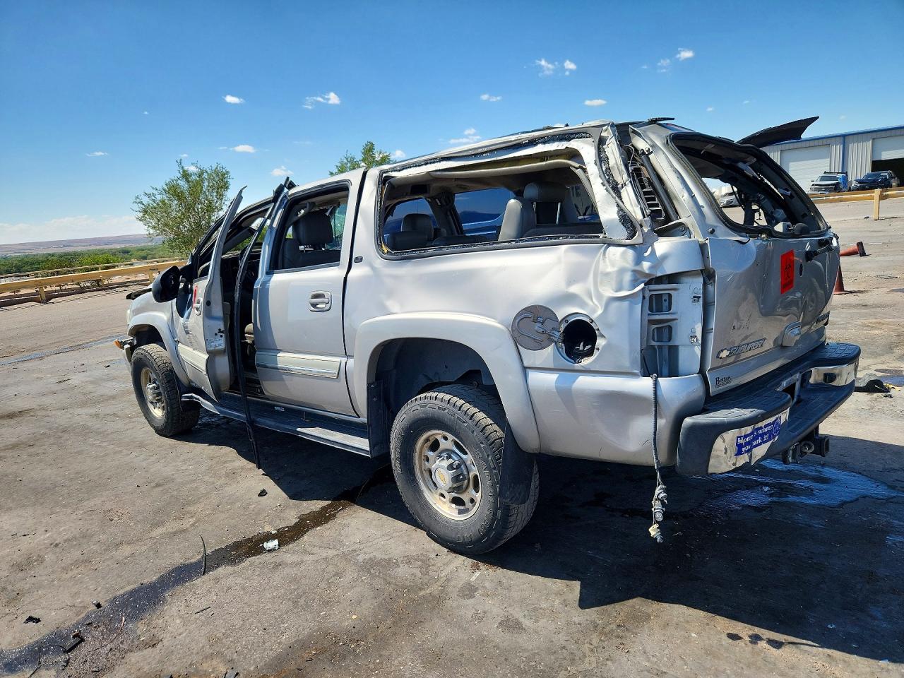 2005 Chevrolet Suburban K2500 Серебряный vin: 3GNGK26G65G153274