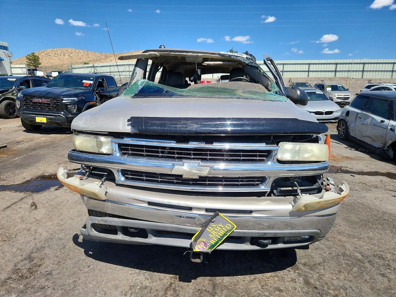 2005 Chevrolet Suburban K2500 Серебряный vin: 3GNGK26G65G153274