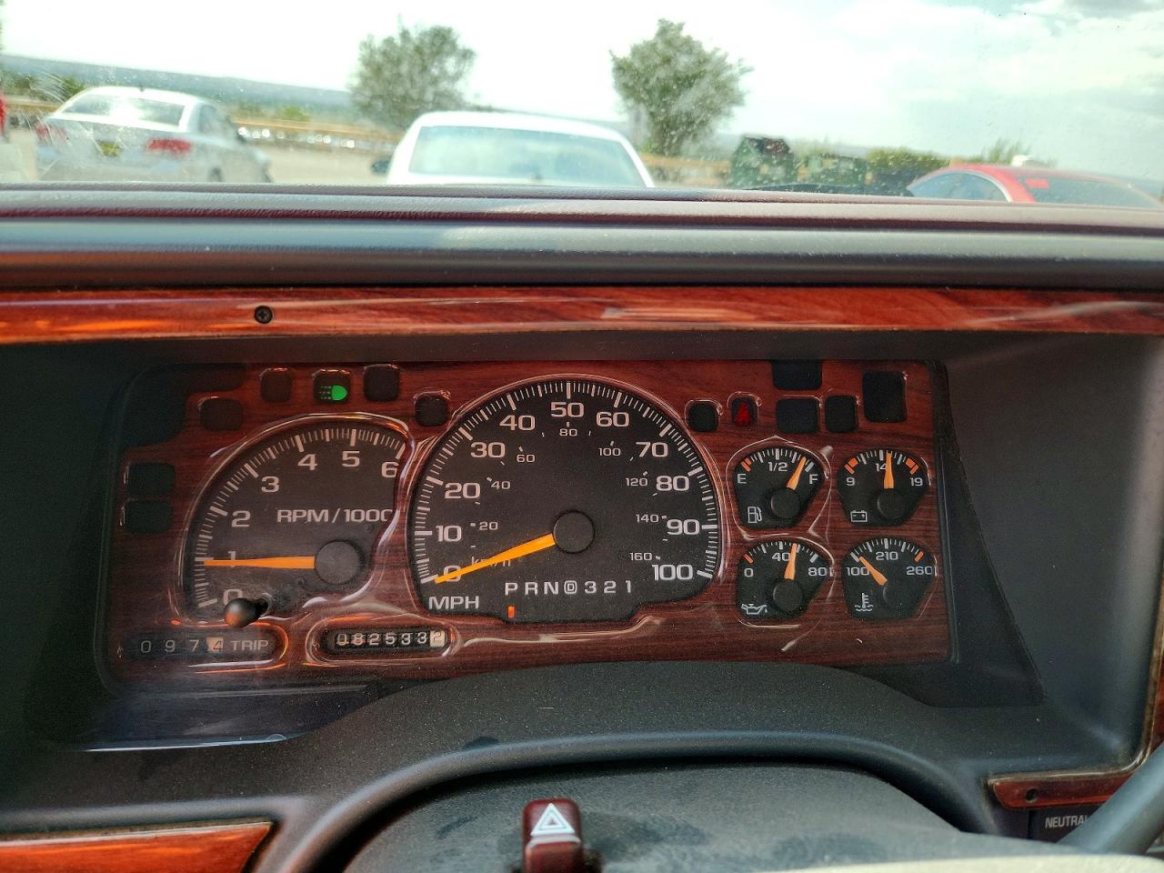 1999 Chevrolet Suburban K2500 Gold vin: 3GNGK26J2XG122988