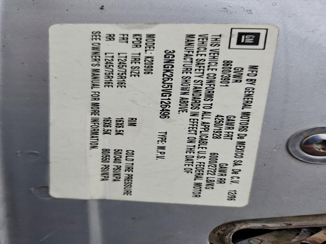 1997 Chevrolet Suburban K2500 Silver vin: 3GNGK26J5VG126496