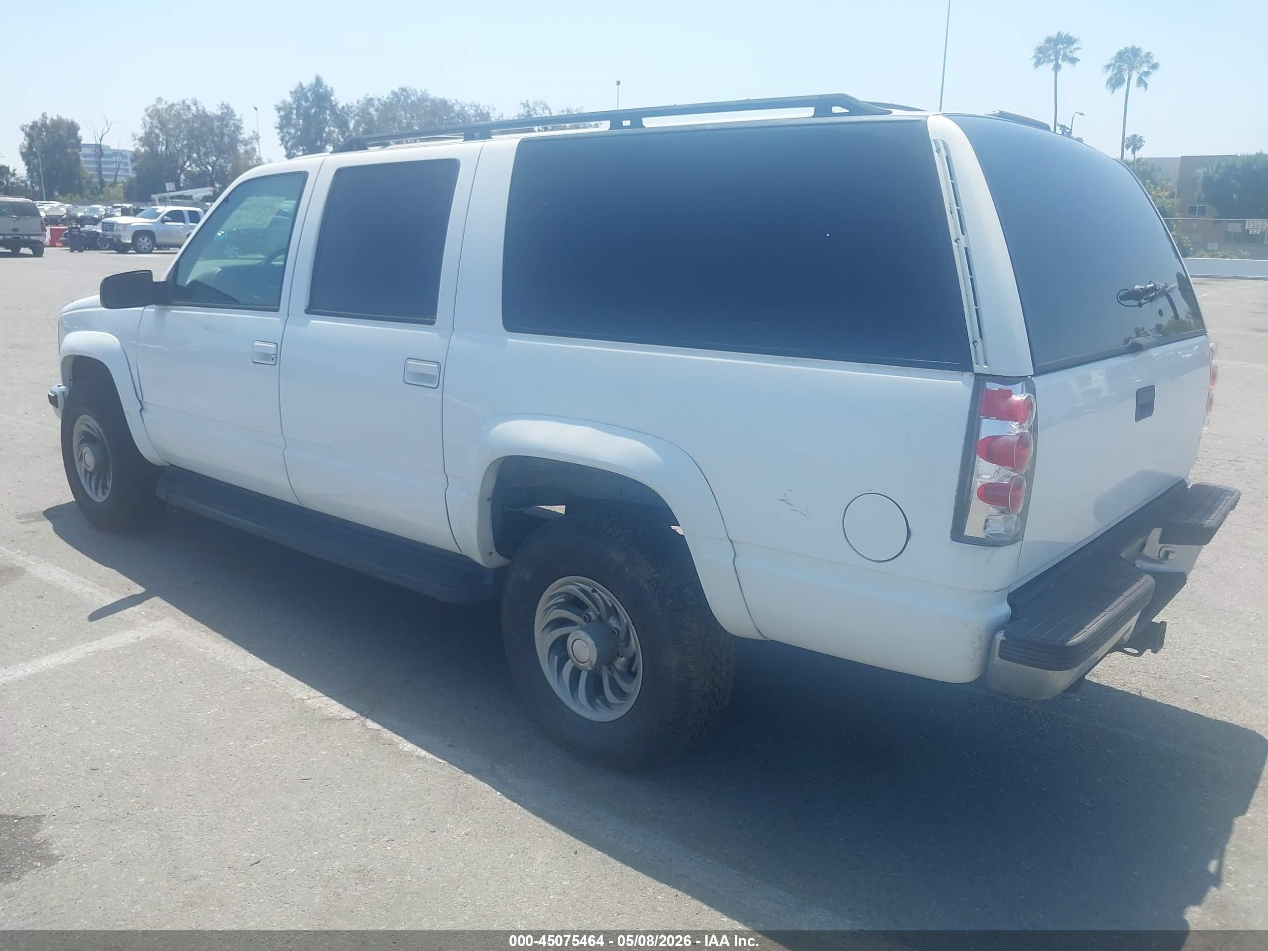 1999 Chevrolet Suburban 2500   Белый vin: 3GNGK26J6XG150440