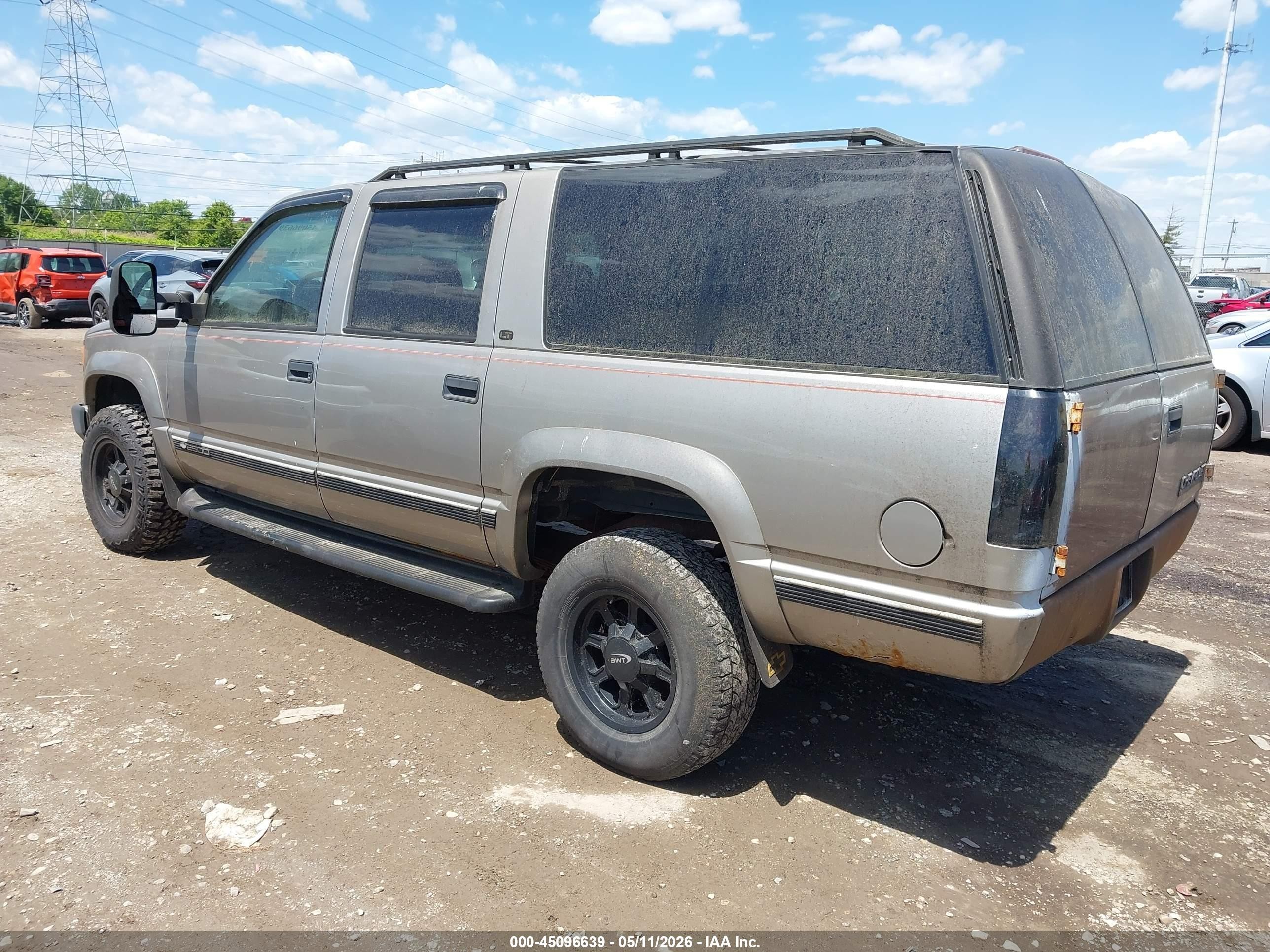 1999 Chevrolet Suburban 2500 Gray vin: 3GNGK26J7XG202674