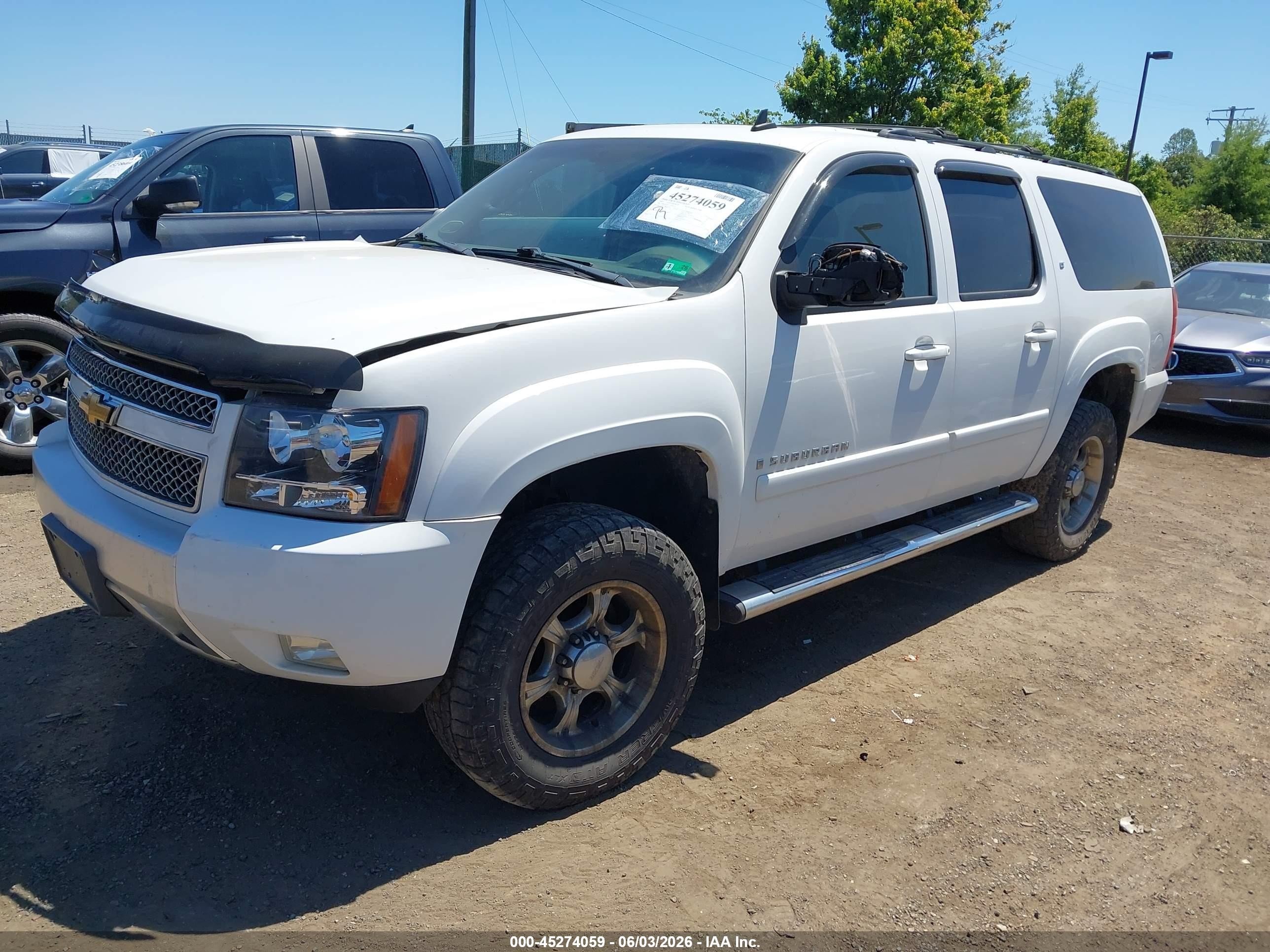 2007 Chevrolet Suburban 2500 Lt White vin: 3GNGK26K17G262149