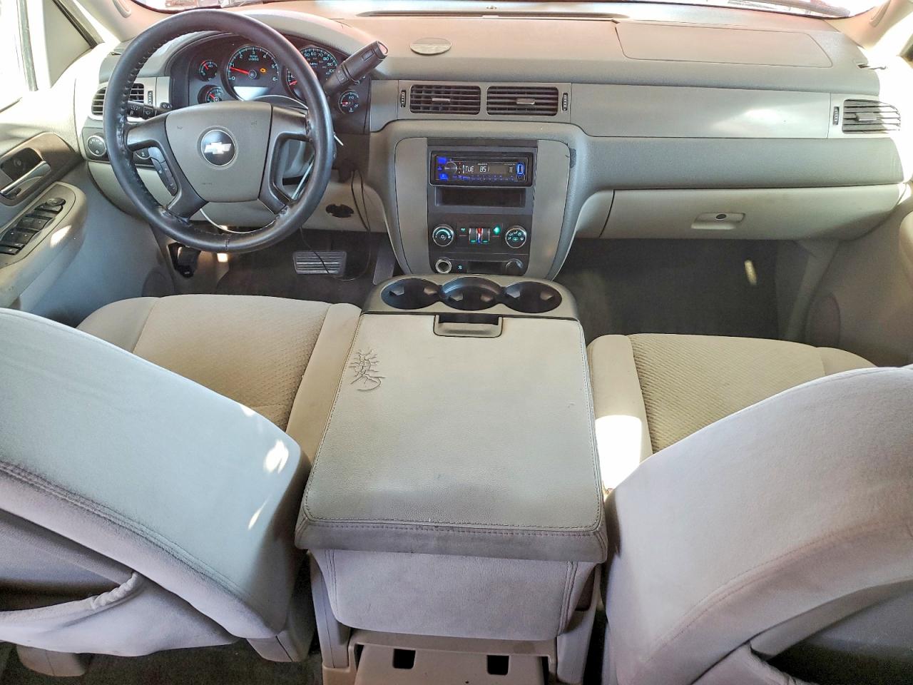 2008 Chevrolet Suburban K2500 Burgundy vin: 3GNGK26K38G191442