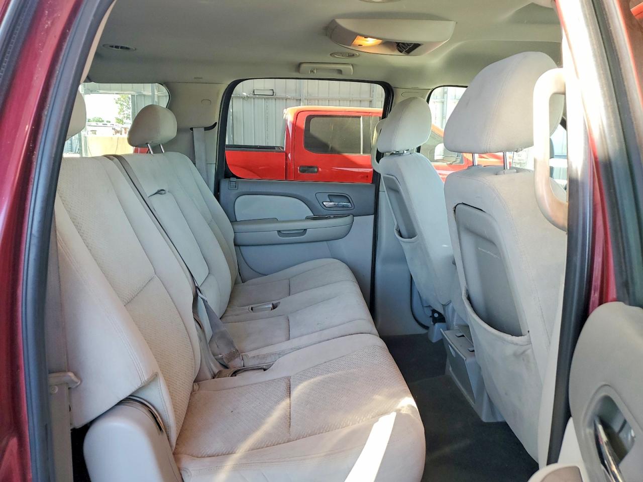 2008 Chevrolet Suburban K2500 Burgundy vin: 3GNGK26K38G191442