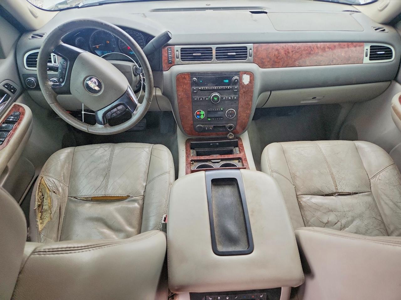 2007 Chevrolet Suburban K2500 Beige vin: 3GNGK26K77G196738