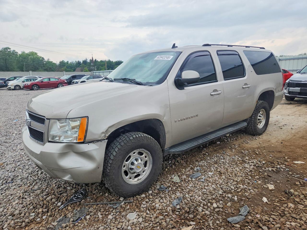 2007 Chevrolet Suburban K2500 Beige vin: 3GNGK26K77G196738