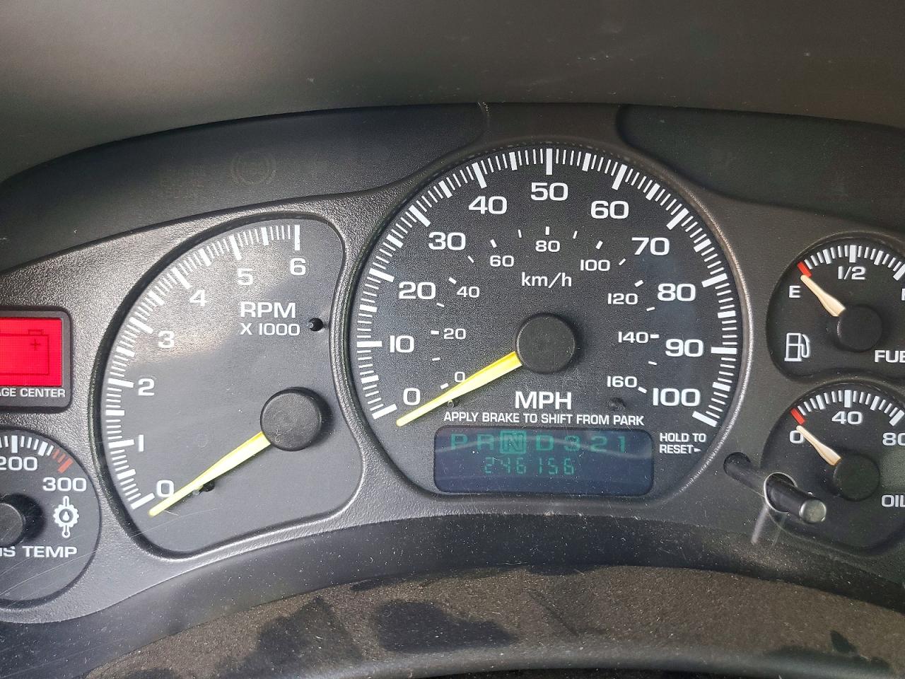 2001 Chevrolet Suburban K2500 Black vin: 3GNGK26U31G162661