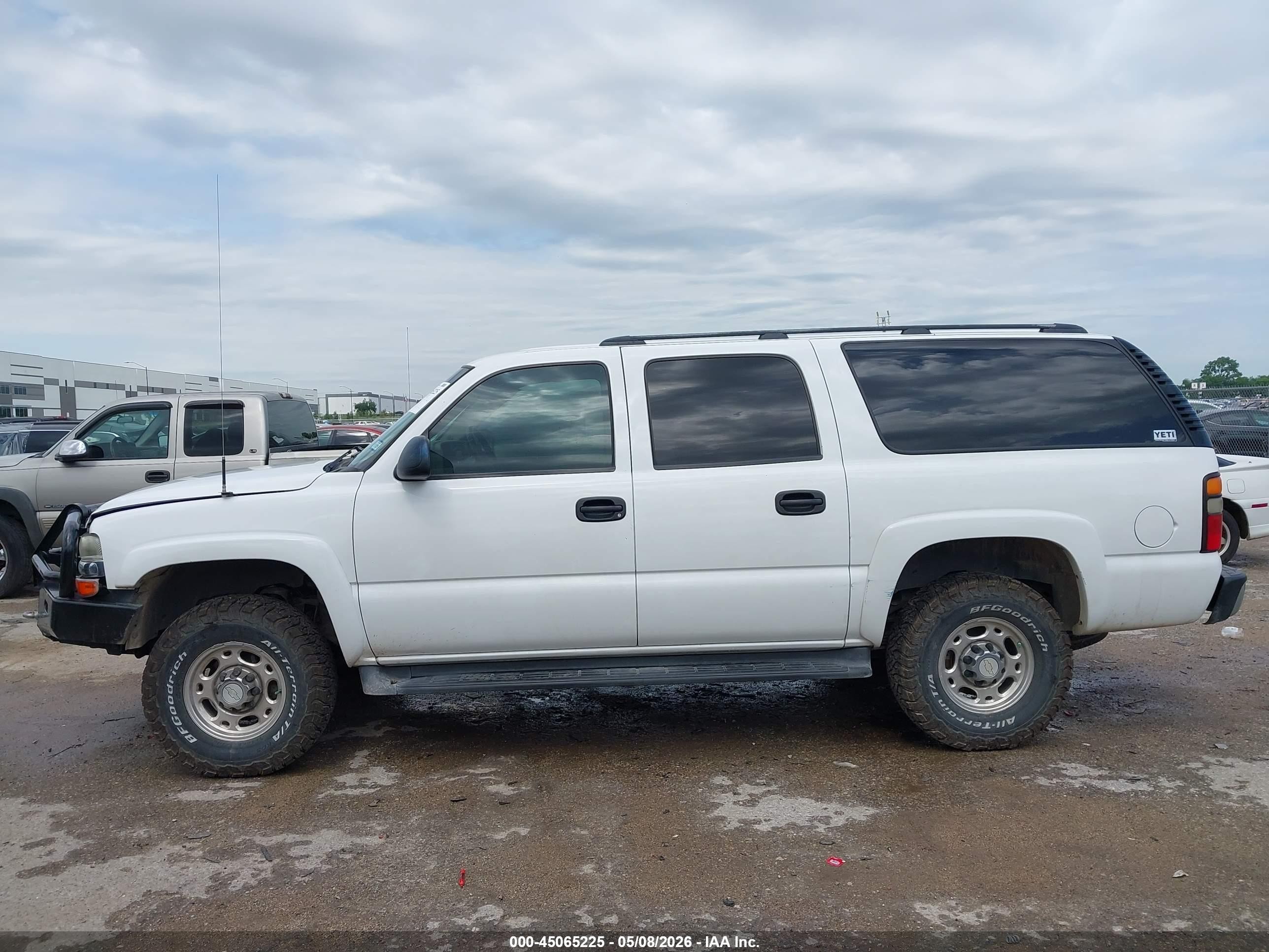 2006 Chevrolet Suburban 2500 Ls Белый vin: 3GNGK26U66G227820