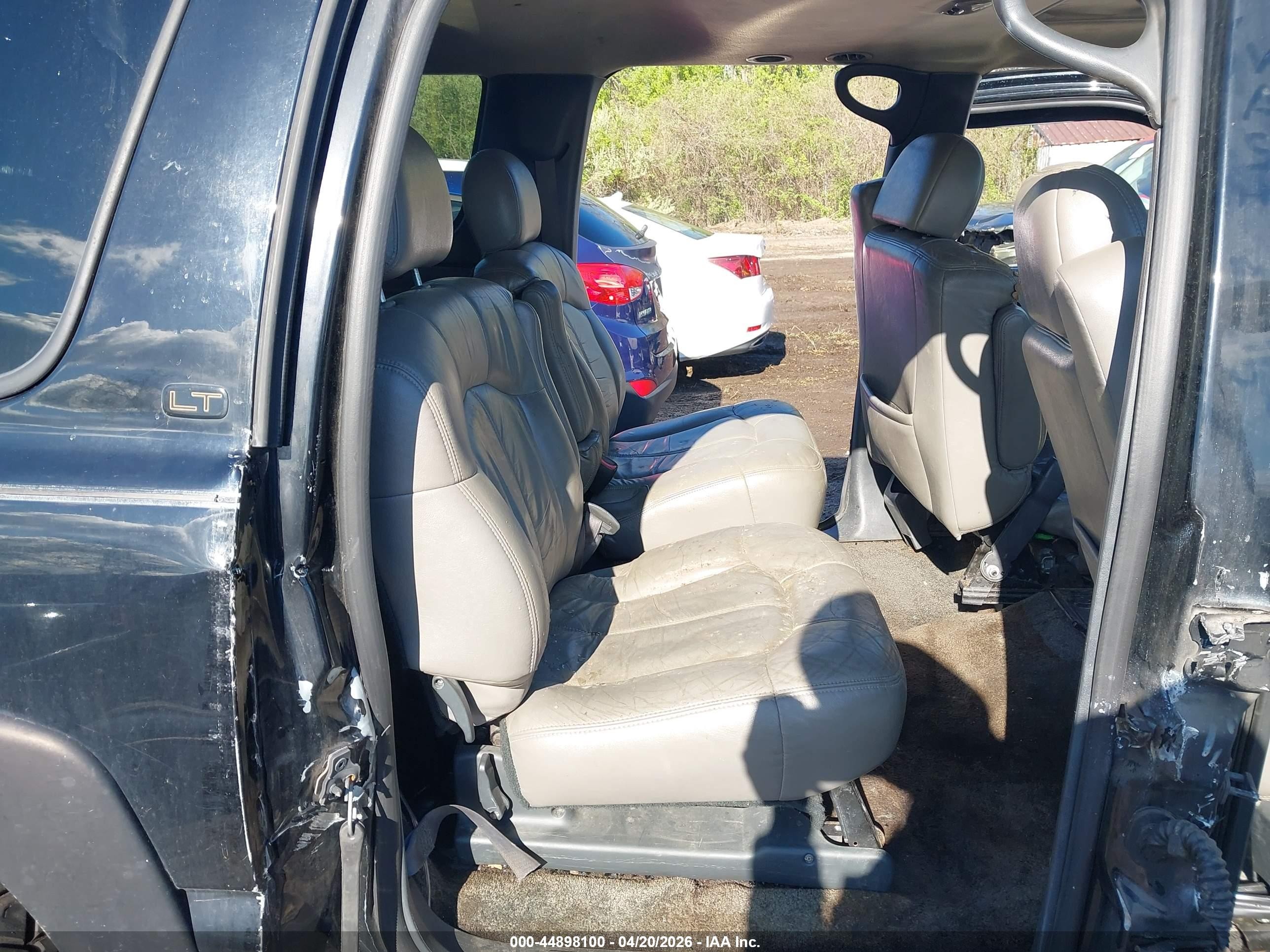 2000 Chevrolet Suburban 2500 Lt Черный vin: 3GNGK26U6YG173955