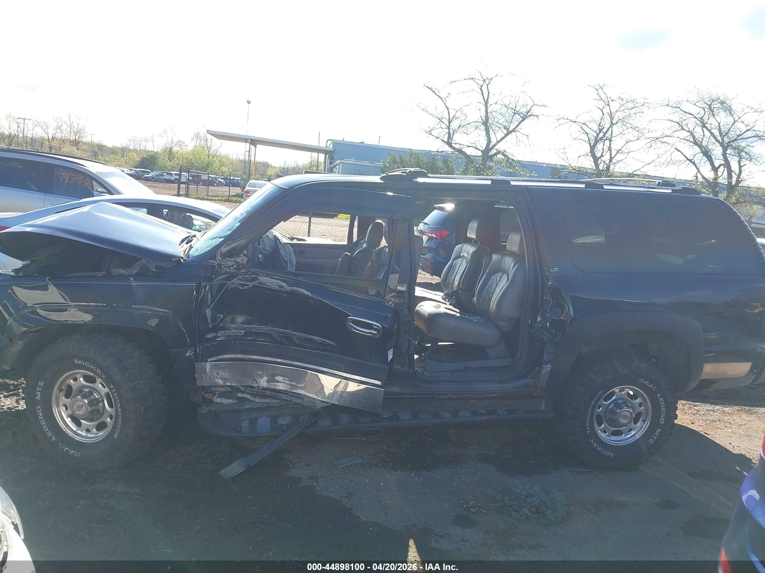 2000 Chevrolet Suburban 2500 Lt Черный vin: 3GNGK26U6YG173955