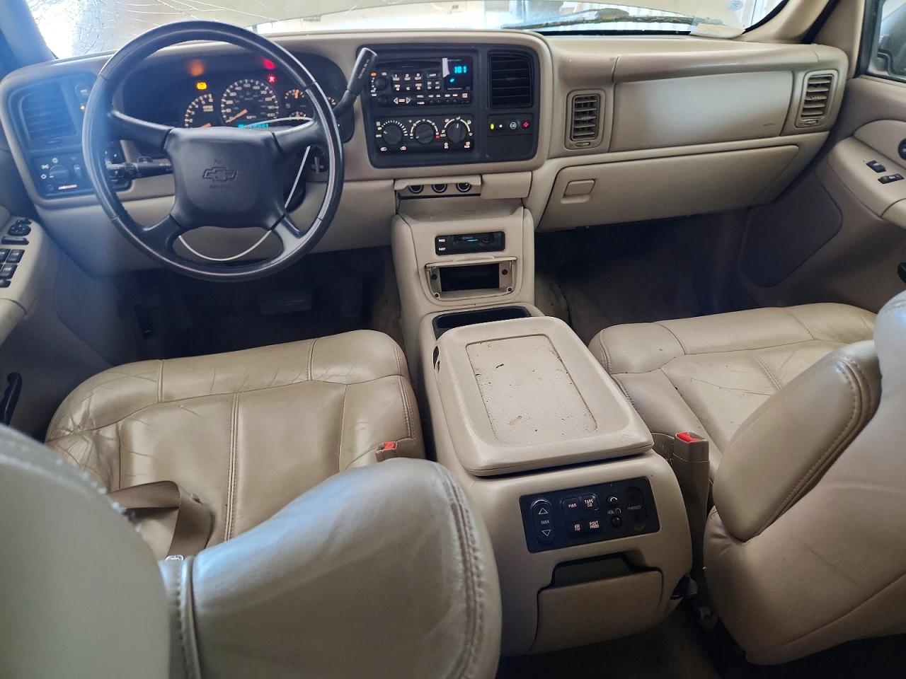 2002 Chevrolet Suburban K2500 Tan vin: 3GNGK26U92G242273