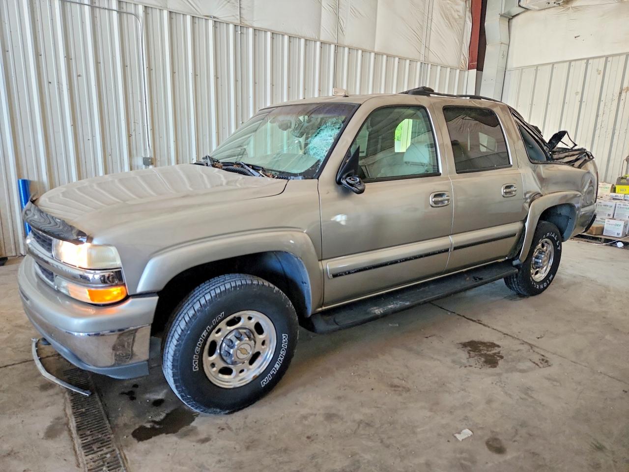 2002 Chevrolet Suburban K2500 Tan vin: 3GNGK26U92G242273