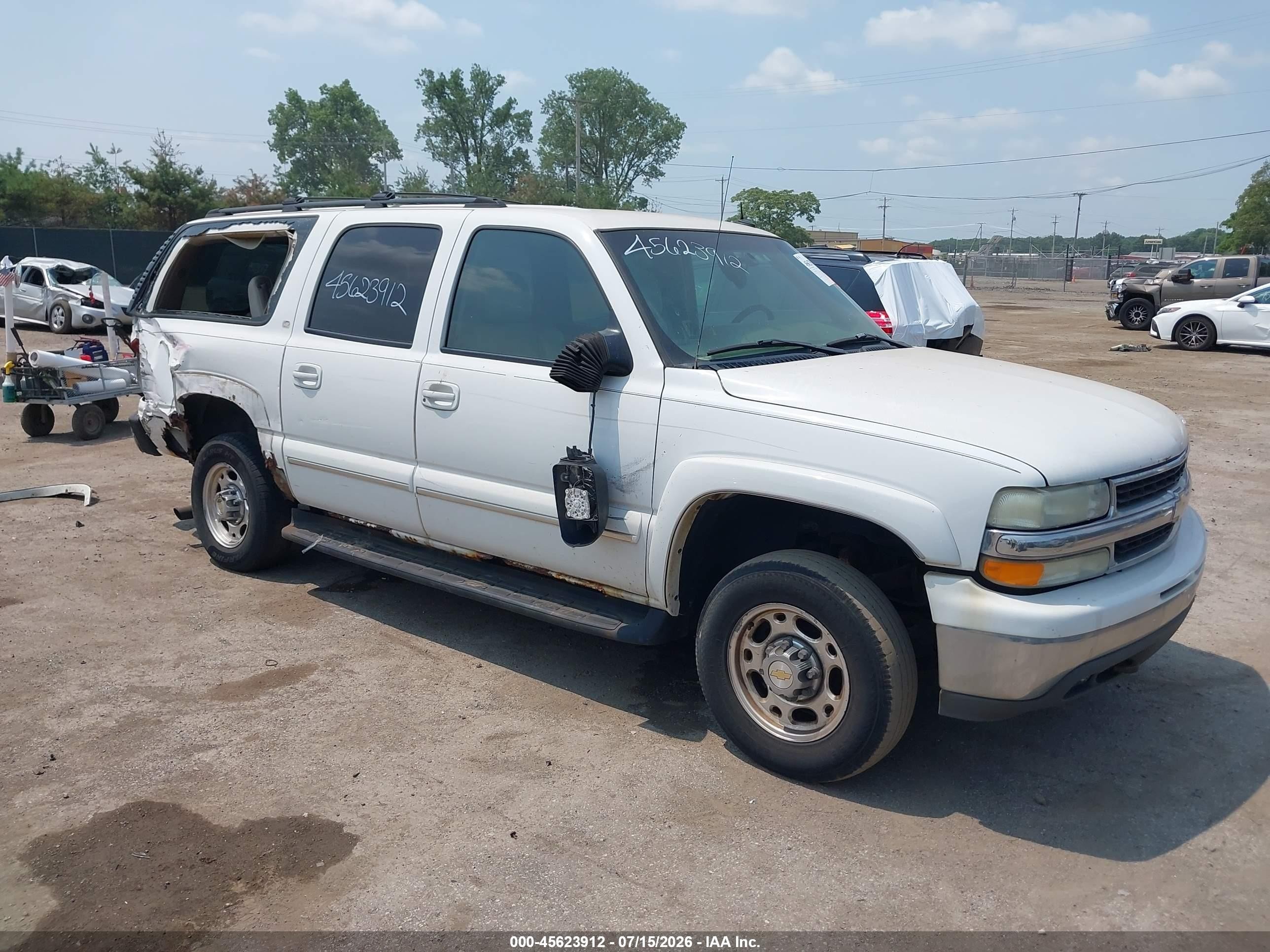 2003 Chevrolet Suburban 2500 Lt White vin: 3GNGK26UX3G314275