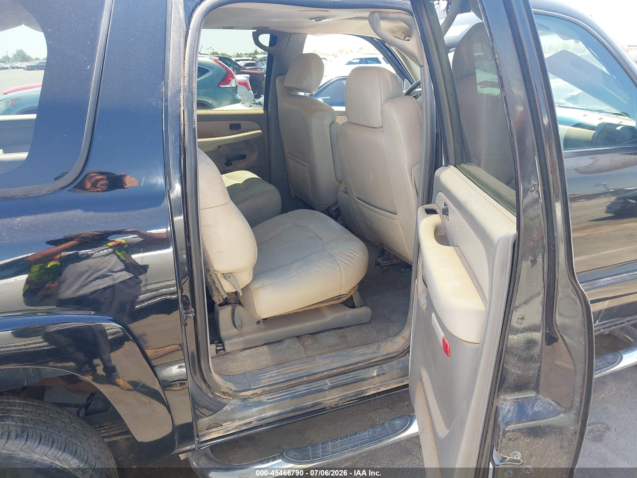 2000 Chevrolet Suburban 2500 Lt Black vin: 3GNGK26UXYG209338