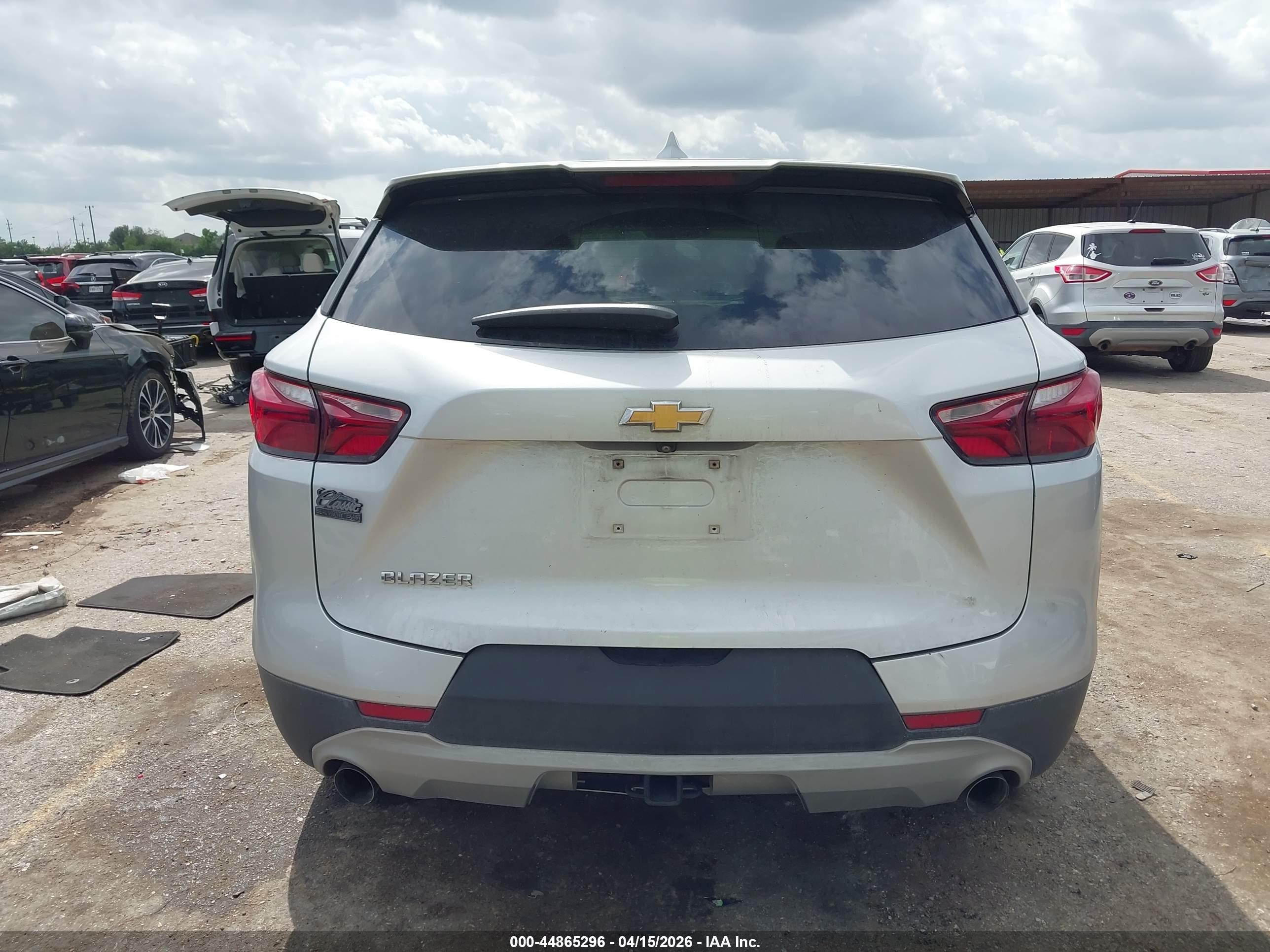 2020 Chevrolet Blazer Fwd 1lt Silver vin: 3GNKBBRA1LS529584