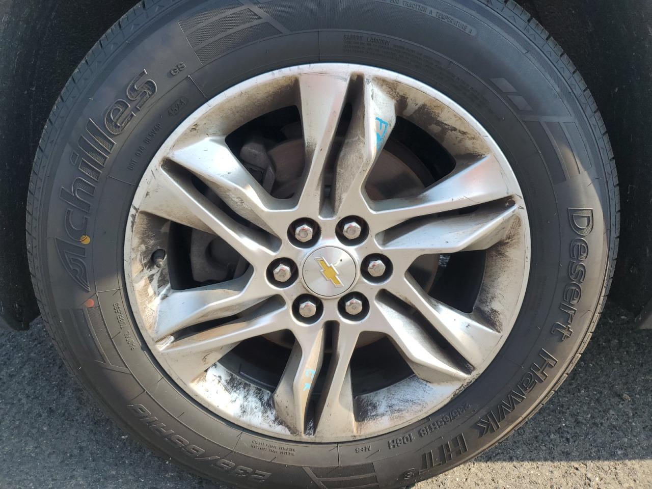2020 Chevrolet Blazer 1lt   White vin: 3GNKBBRA3LS677977 Damage: Left Front Wheel, Curb Rash, 1 to 2 inches