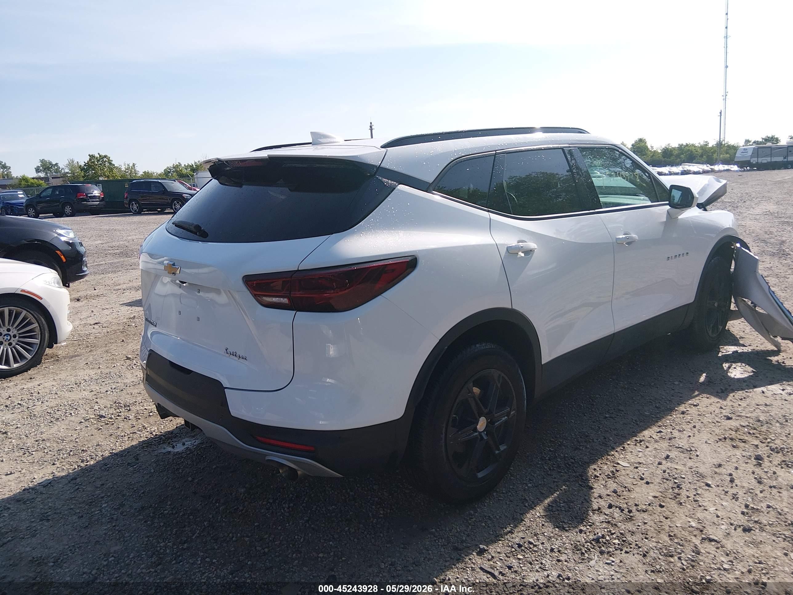2024 Chevrolet Blazer Fwd 2lt White vin: 3GNKBCR41RS141778