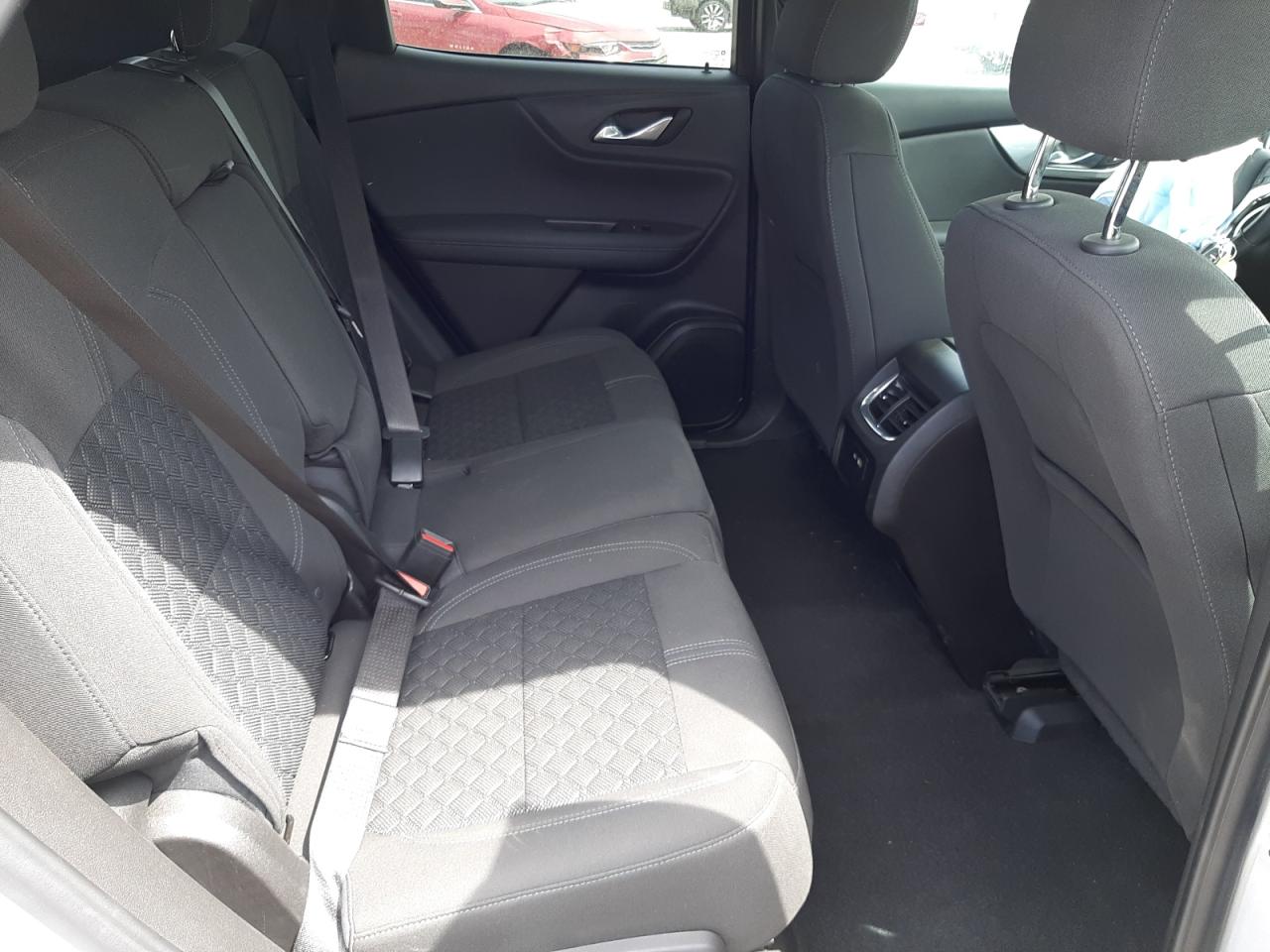 2020 Chevrolet Blazer 2lt Silver vin: 3GNKBCRSXLS563506