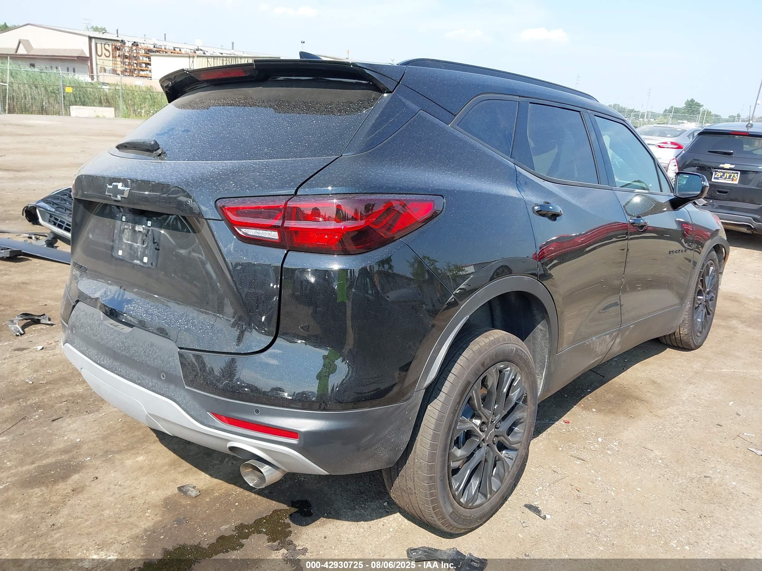 2024 Chevrolet Blazer Fwd 3lt Черный vin: 3GNKBDR43RS166445