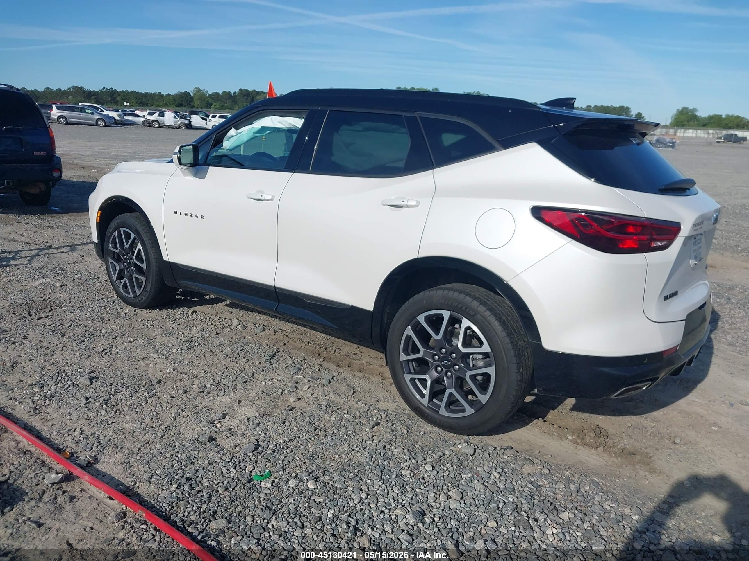 2023 Chevrolet Blazer Fwd Rs White vin: 3GNKBERSXPS233558