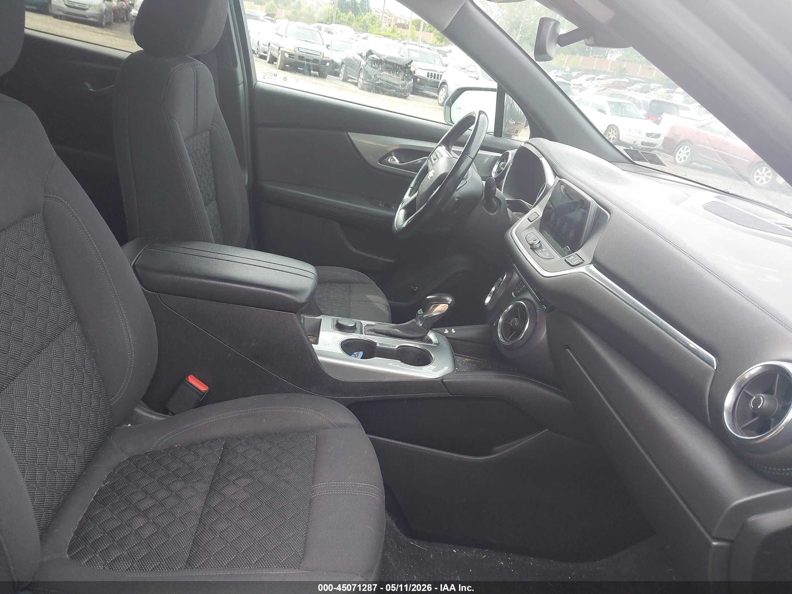 2019 Chevrolet Blazer   Gray vin: 3GNKBGRS6KS620189