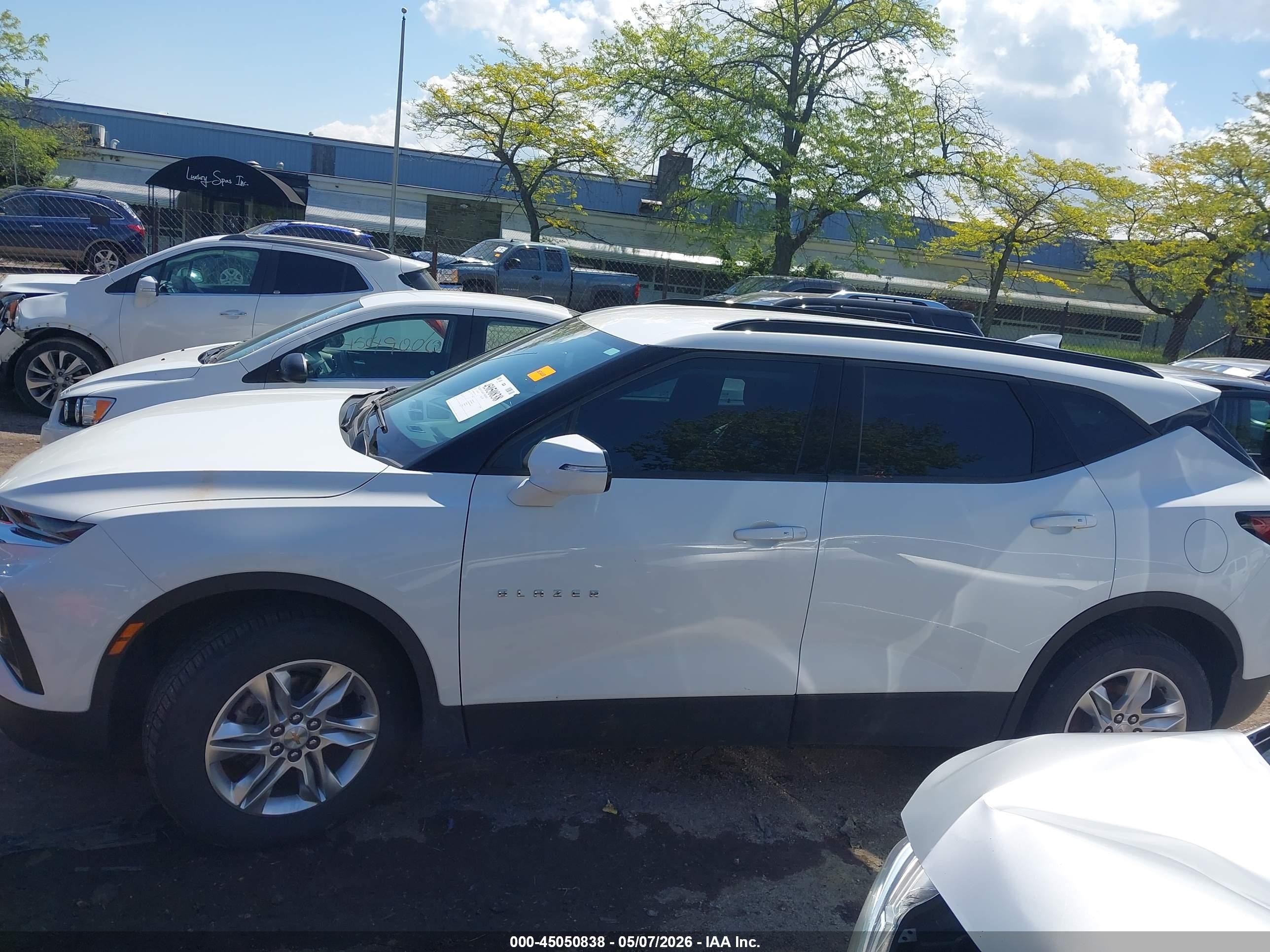 2021 Chevrolet Blazer Awd 2lt Белый vin: 3GNKBHR43MS529360