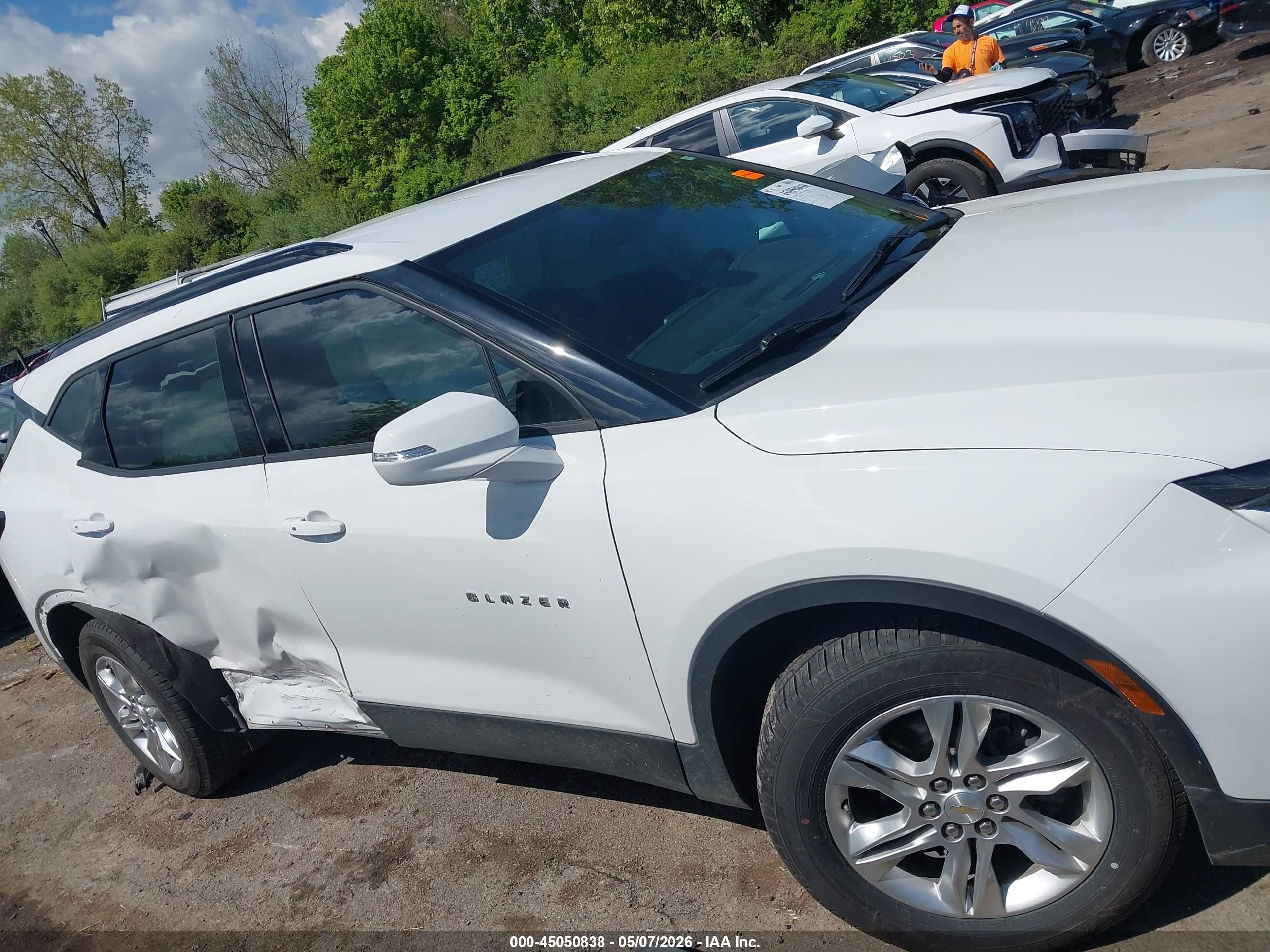 2021 Chevrolet Blazer Awd 2lt Белый vin: 3GNKBHR43MS529360