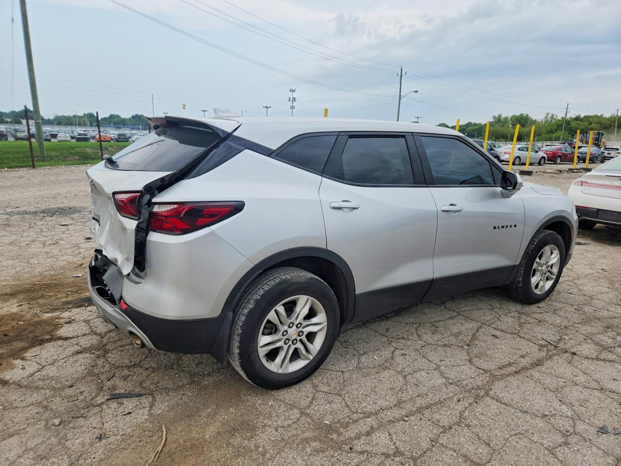 2021 Chevrolet Blazer 2lt Silver vin: 3GNKBHR43MS577389