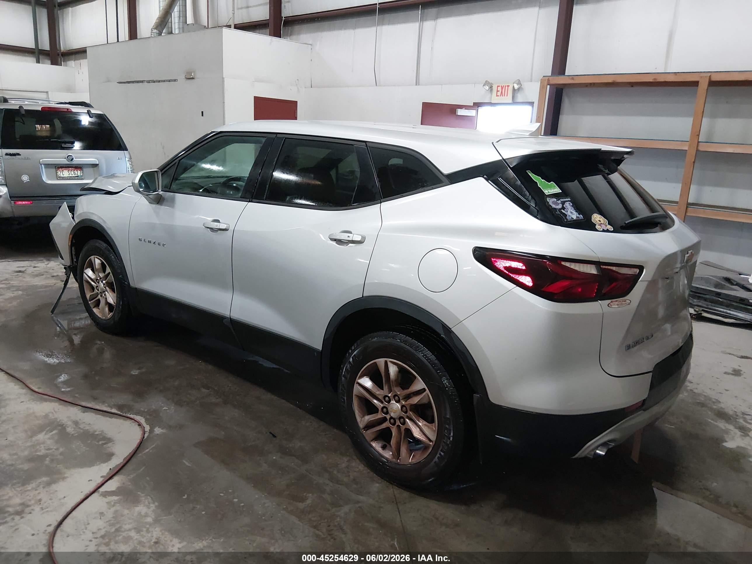 2020 Chevrolet Blazer Awd 2lt Silver vin: 3GNKBHRS4LS594649