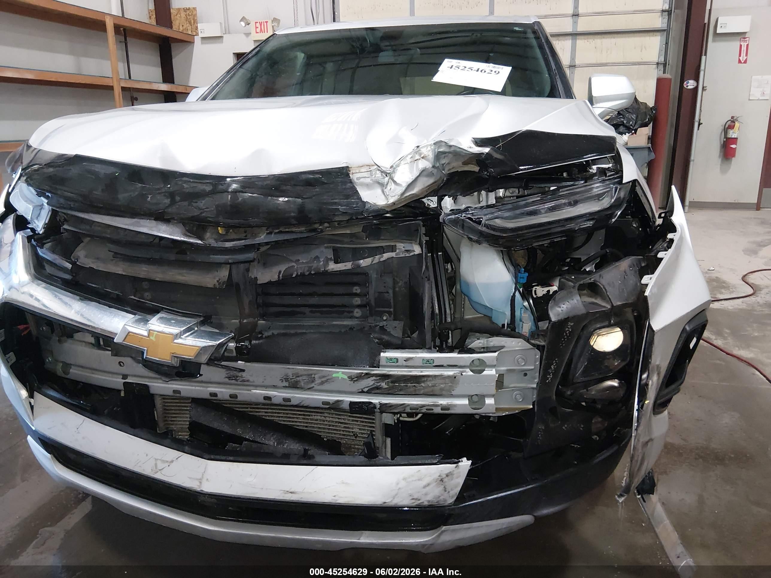 2020 Chevrolet Blazer Awd 2lt Silver vin: 3GNKBHRS4LS594649
