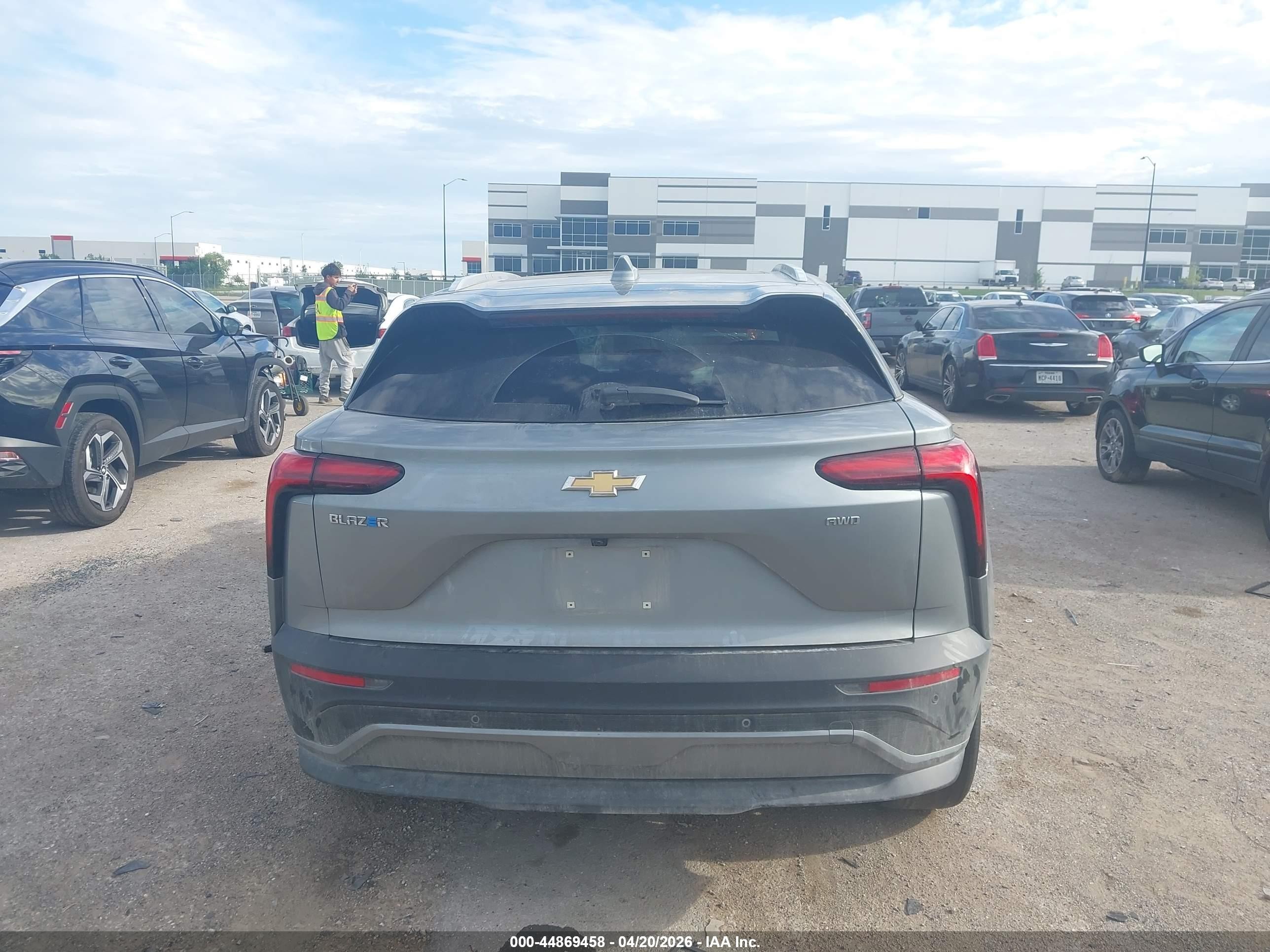 2024 Chevrolet Blazer Ev Eawd 2lt Gray vin: 3GNKDBRJ7RS220561