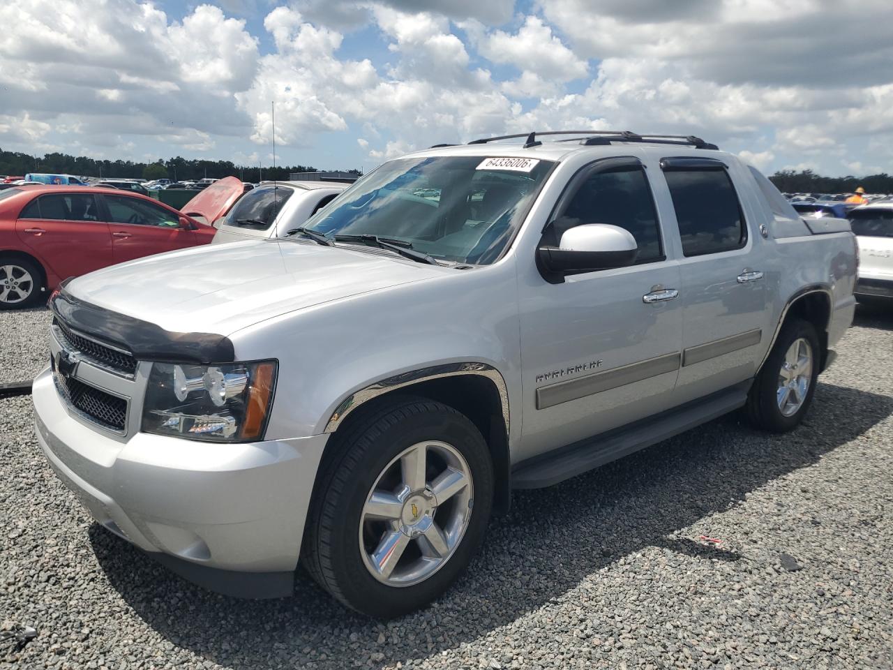 2013 Chevrolet Avalanche Ls Silver vin: 3GNMCEE00DG319387