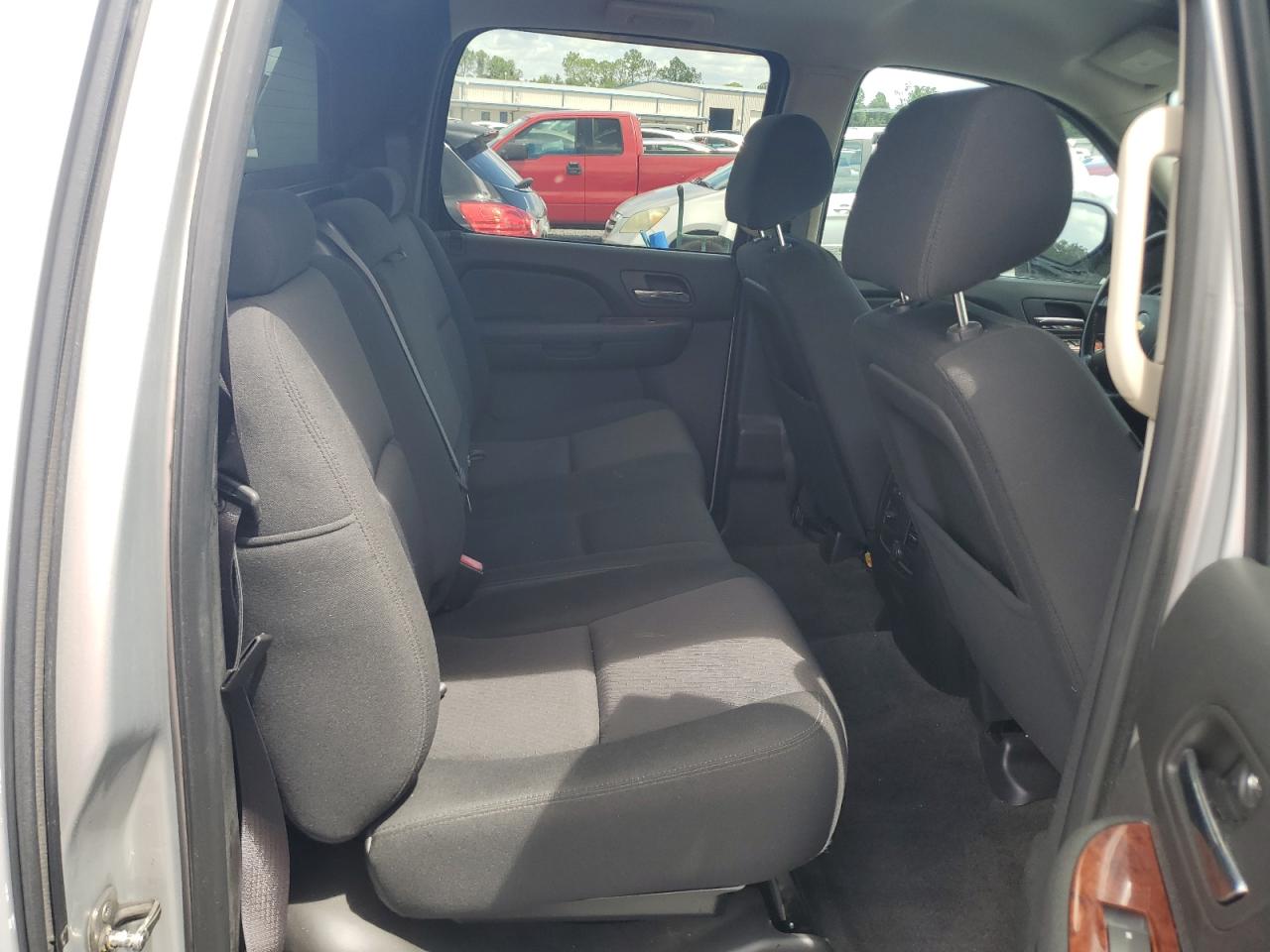 2013 Chevrolet Avalanche Ls Silver vin: 3GNMCEE00DG319387