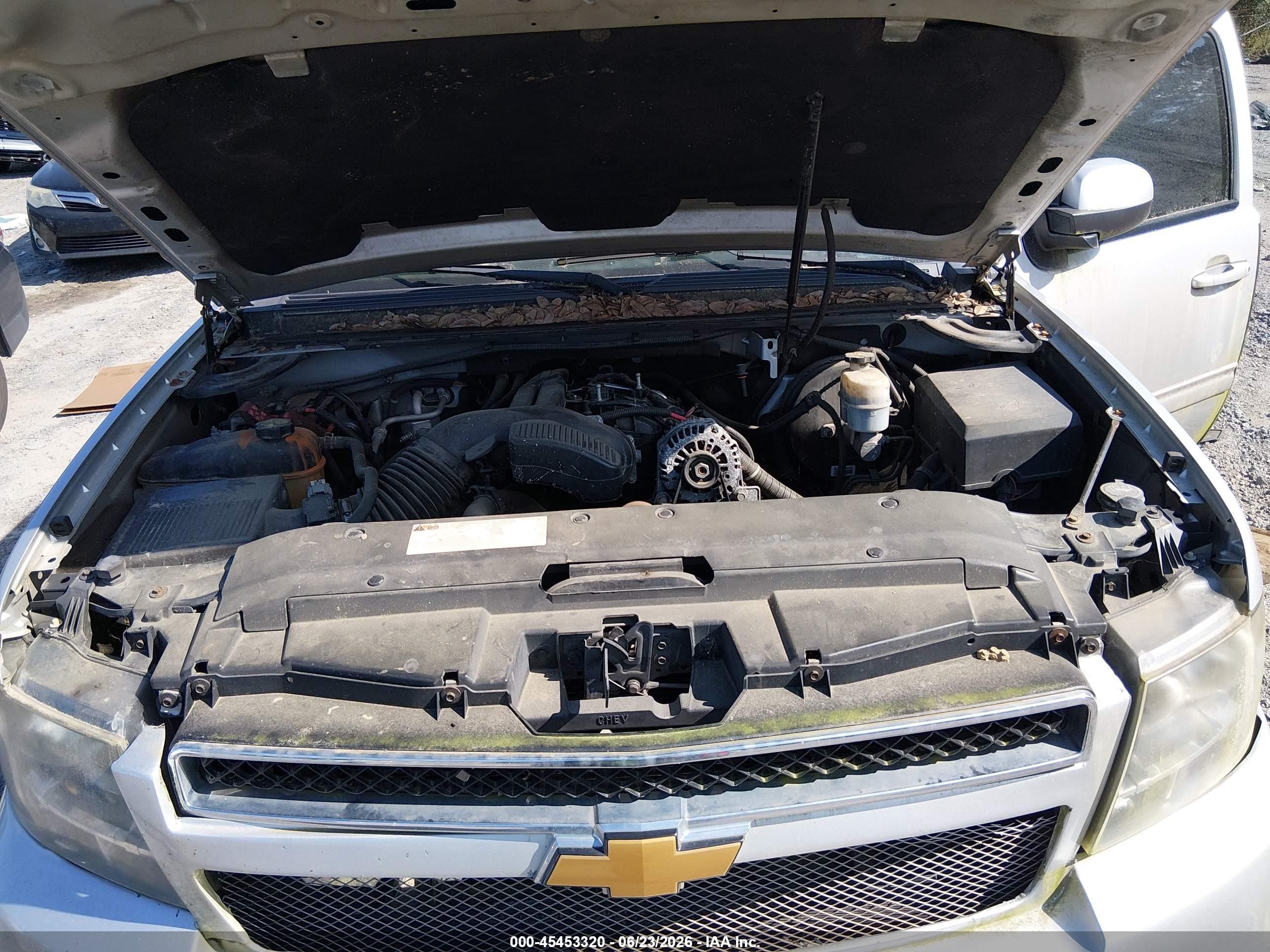 2012 Chevrolet Avalanche Ls Silver vin: 3GNMCEE02CG163951